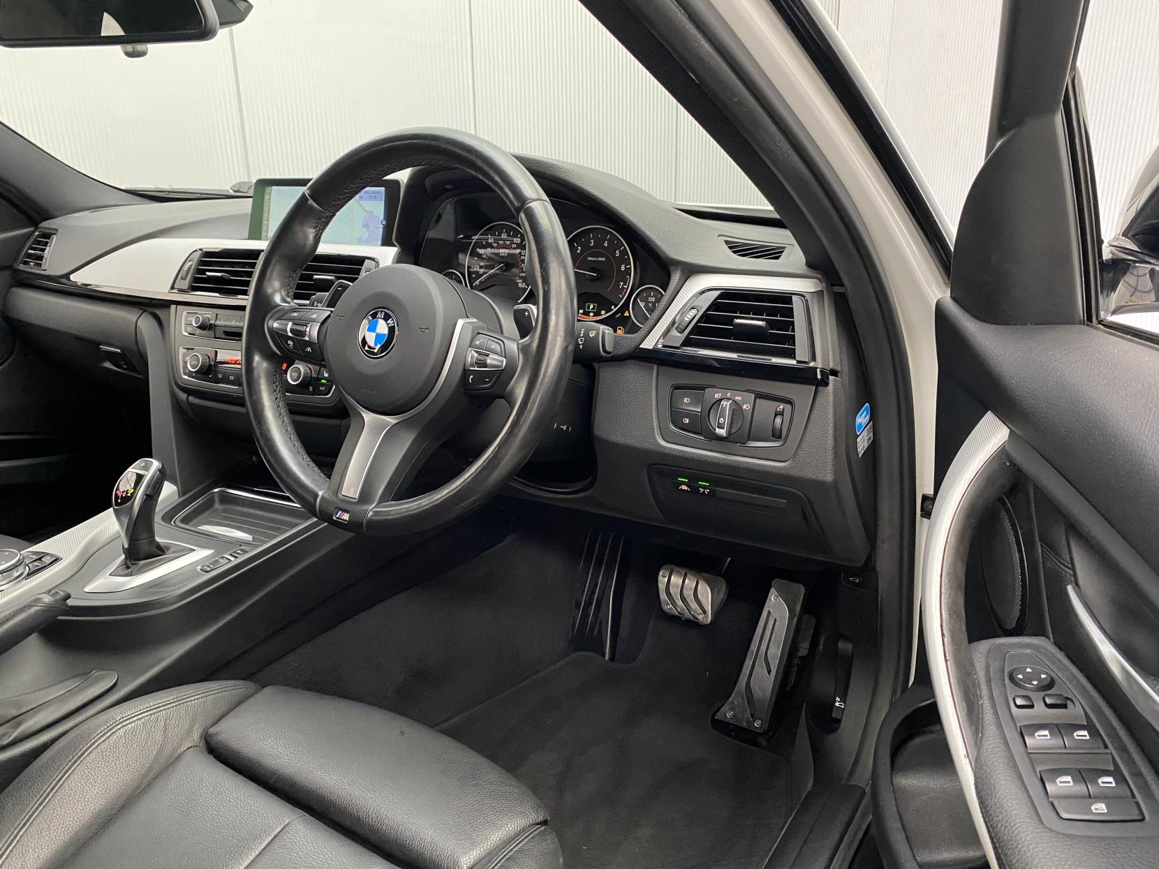 BMW 3 Series 2.0 320i M Sport Touring 5dr Petrol Auto Euro 6 (s/s) (184 ps)
