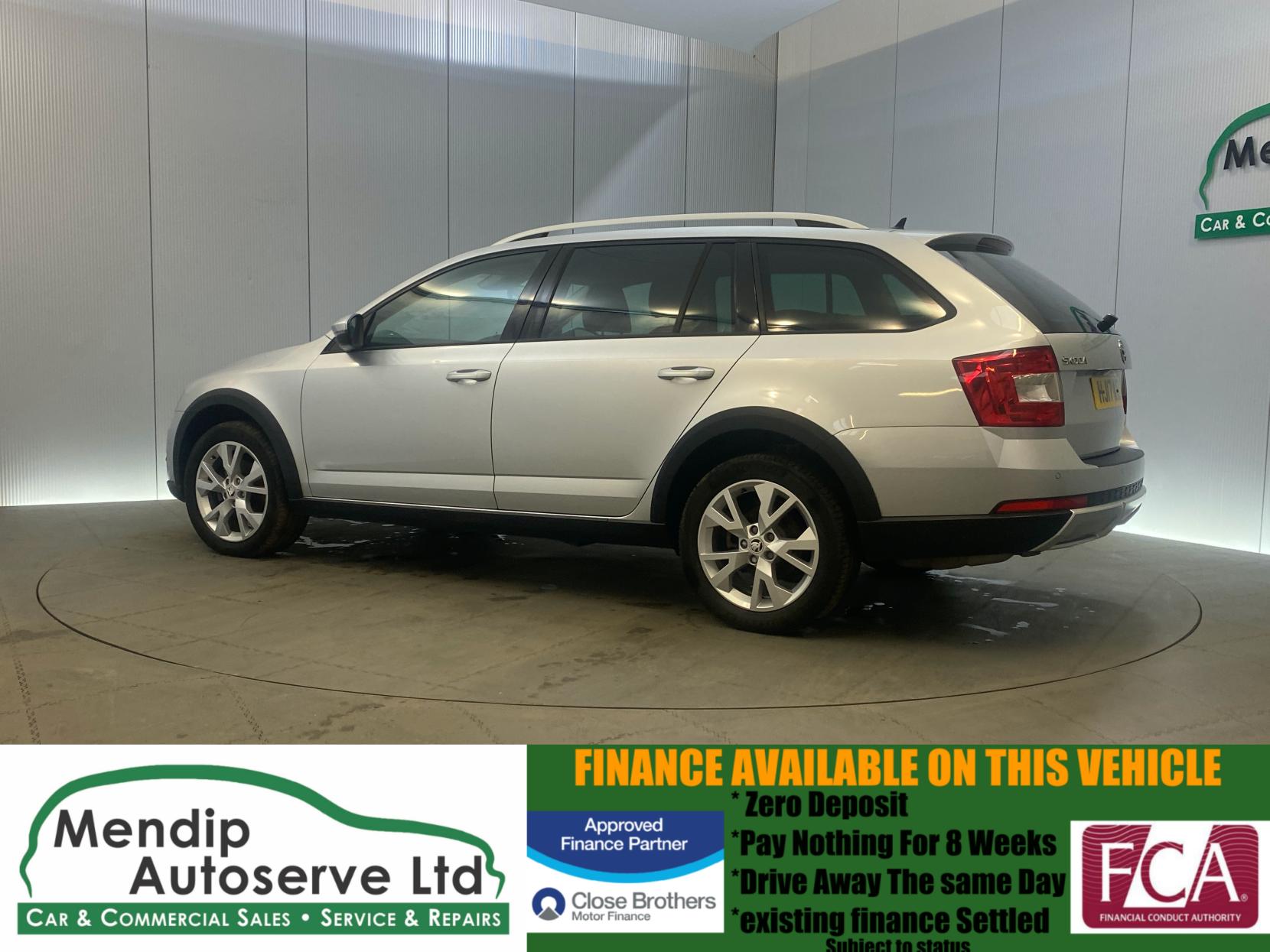 Skoda Octavia 2.0 TDI Scout Estate 5dr Diesel Manual 4WD Euro 6 (s/s) (150 ps)