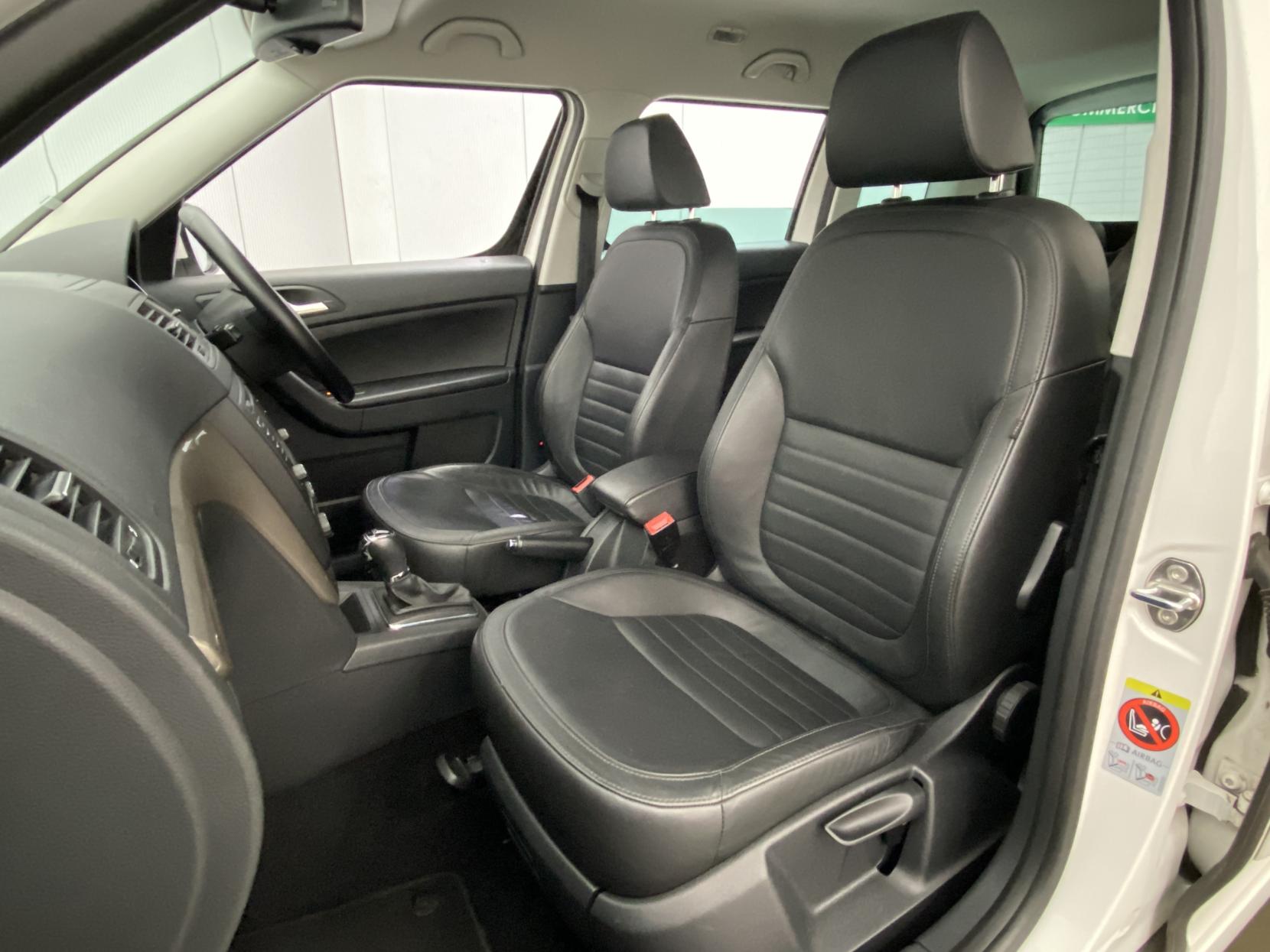 Skoda Yeti 1.2 TSI Elegance SUV 5dr Petrol DSG Euro 5 (105 ps)