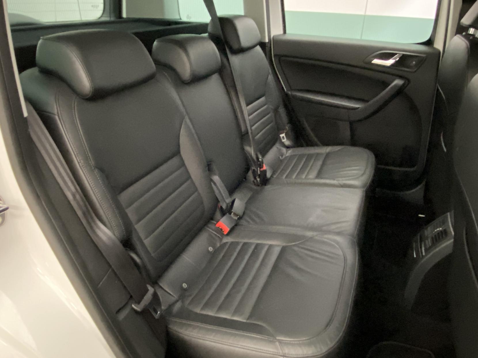 Skoda Yeti 1.2 TSI Elegance SUV 5dr Petrol DSG Euro 5 (105 ps)