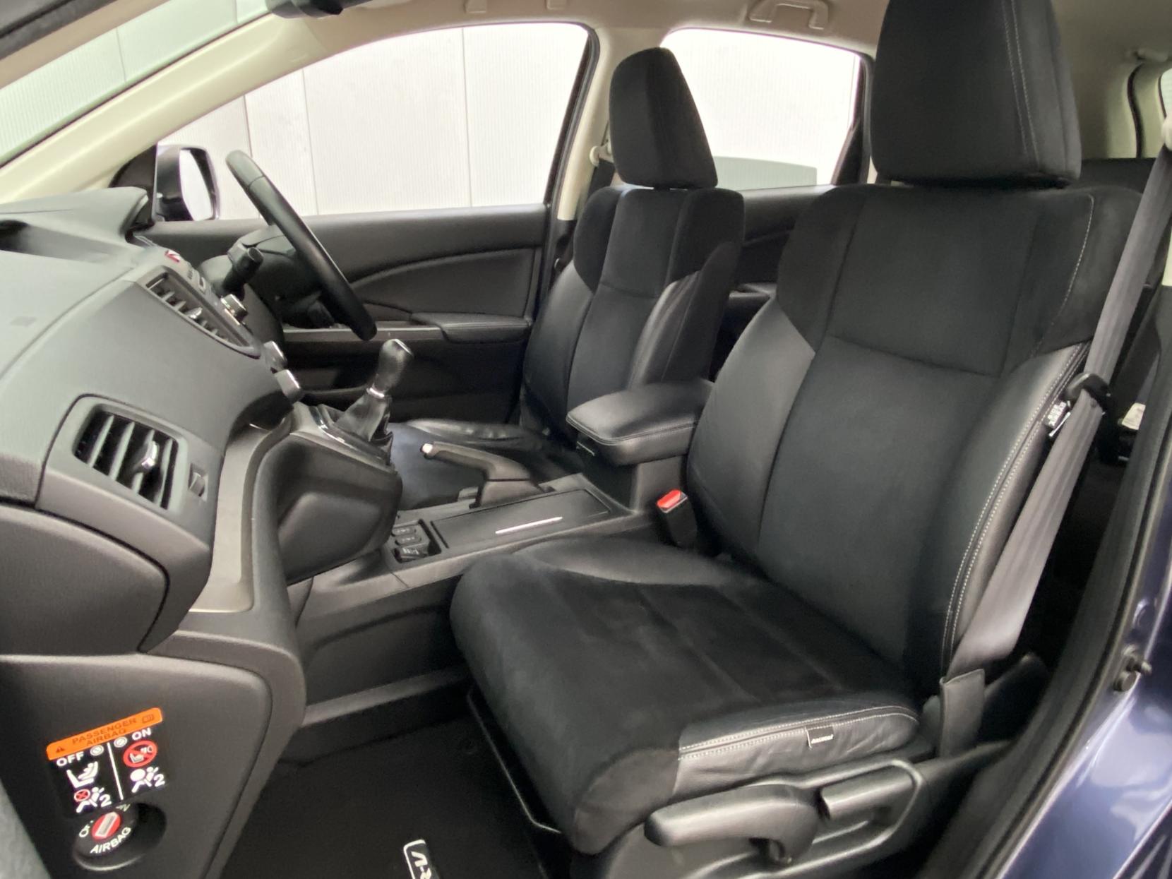 Honda CR-V 2.2 i-DTEC SR SUV 5dr Diesel Manual 4WD Euro 5 (s/s) (150 ps)