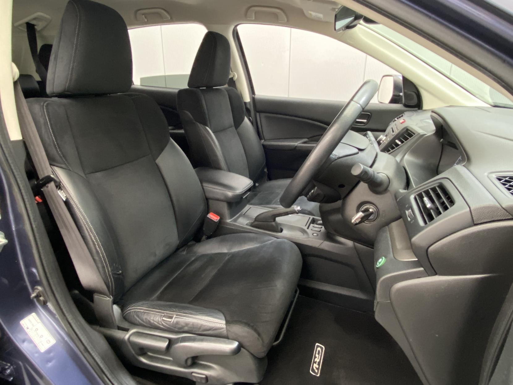 Honda CR-V 2.2 i-DTEC SR SUV 5dr Diesel Manual 4WD Euro 5 (s/s) (150 ps)