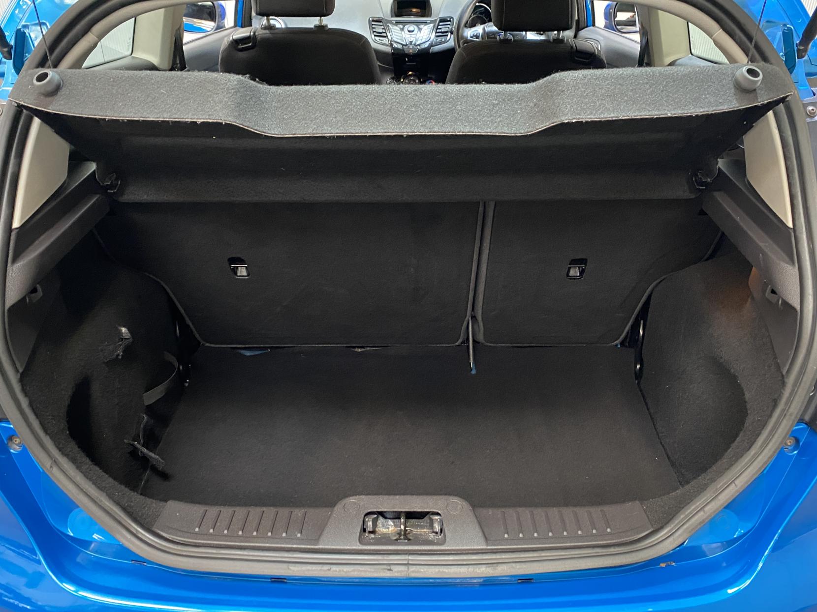 Ford Fiesta 1.25 Zetec Hatchback 3dr Petrol Manual Euro 5 (82 ps)