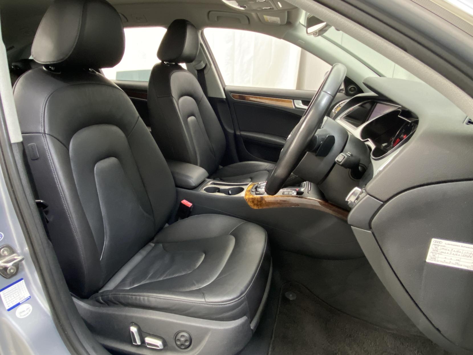 Audi A4 Avant 2.0 TFSI SE Estate 5dr Petrol S Tronic quattro Euro 5 (s/s) (211 ps)