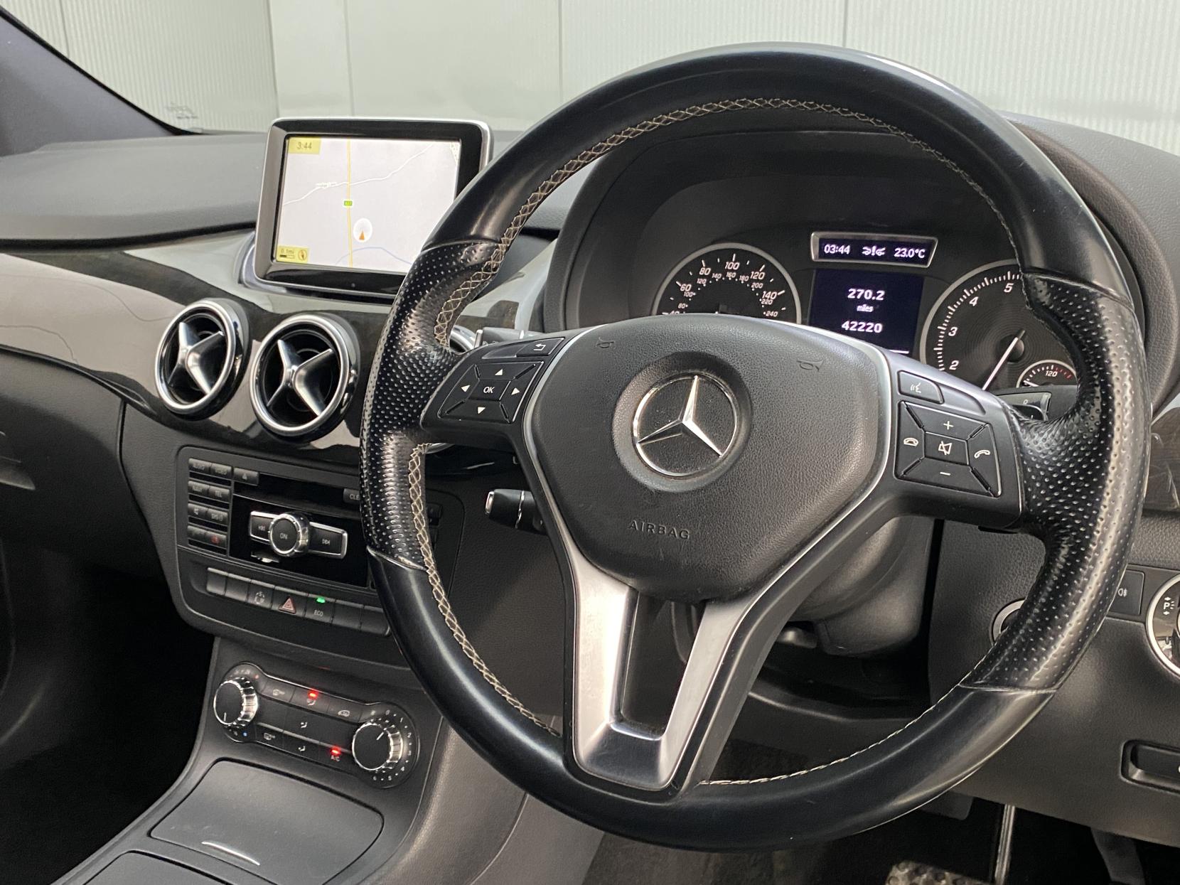 Mercedes-Benz B Class 1.6 B180 BlueEfficiency Sport MPV 5dr Petrol 7G-DCT Euro 5 (s/s) (122 ps)