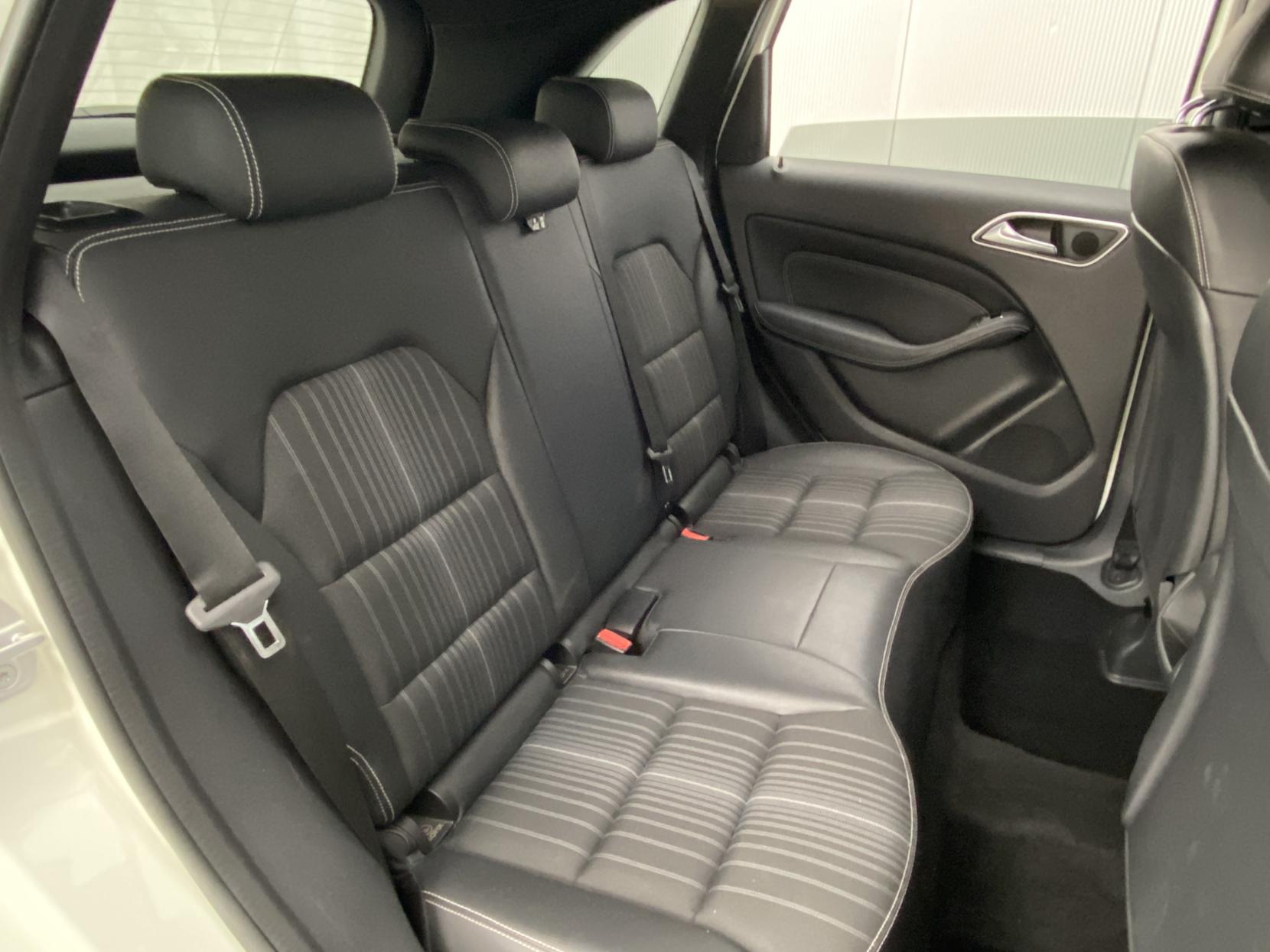 Mercedes-Benz B Class 1.6 B180 BlueEfficiency Sport MPV 5dr Petrol 7G-DCT Euro 5 (s/s) (122 ps)
