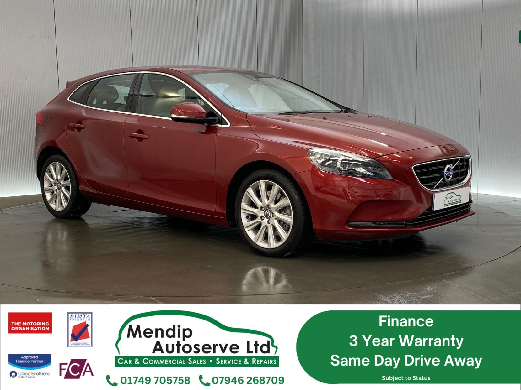 Volvo V40 2.0 D3 SE Lux Nav Hatchback 5dr Diesel Geartronic Euro 5 (s/s) (150 ps)