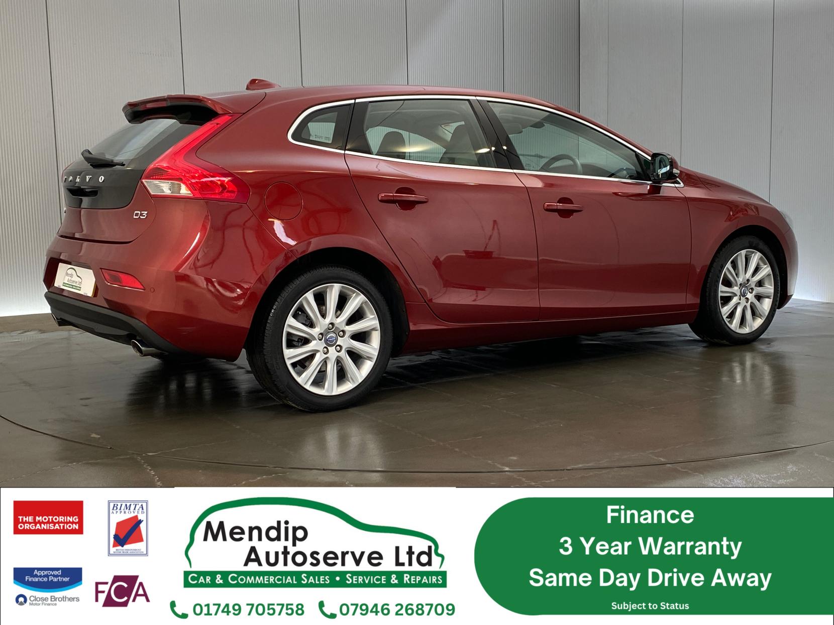Volvo V40 2.0 D3 SE Lux Nav Hatchback 5dr Diesel Geartronic Euro 5 (s/s) (150 ps)