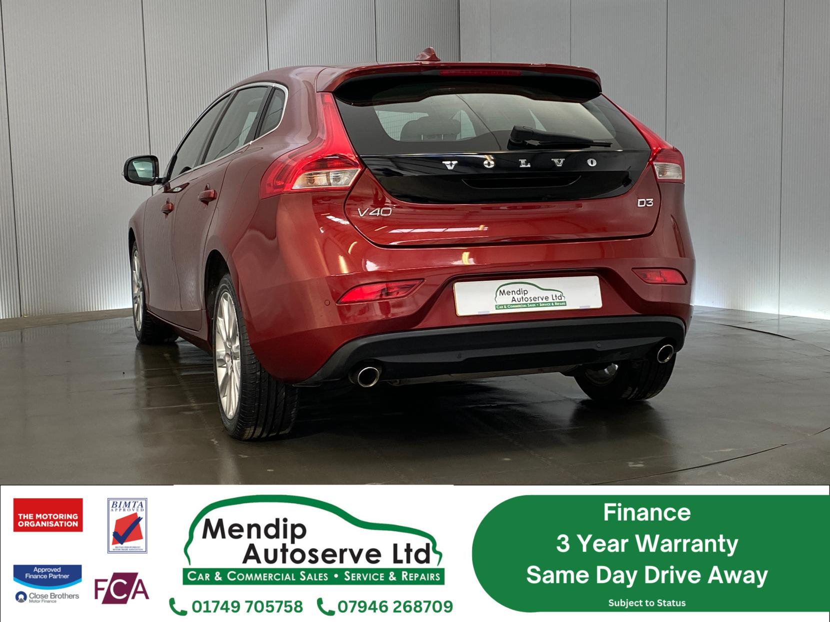 Volvo V40 2.0 D3 SE Lux Nav Hatchback 5dr Diesel Geartronic Euro 5 (s/s) (150 ps)