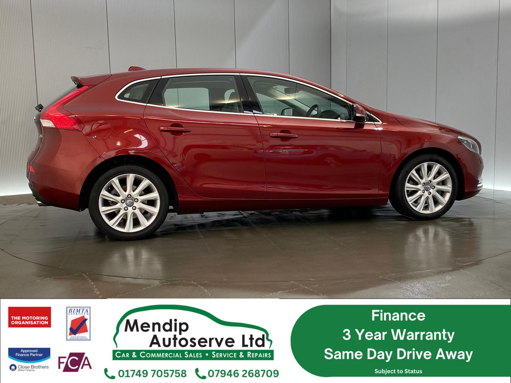 Volvo V40 2.0 D3 SE Lux Nav Hatchback 5dr Diesel Geartronic Euro 5 (s/s) (150 ps)