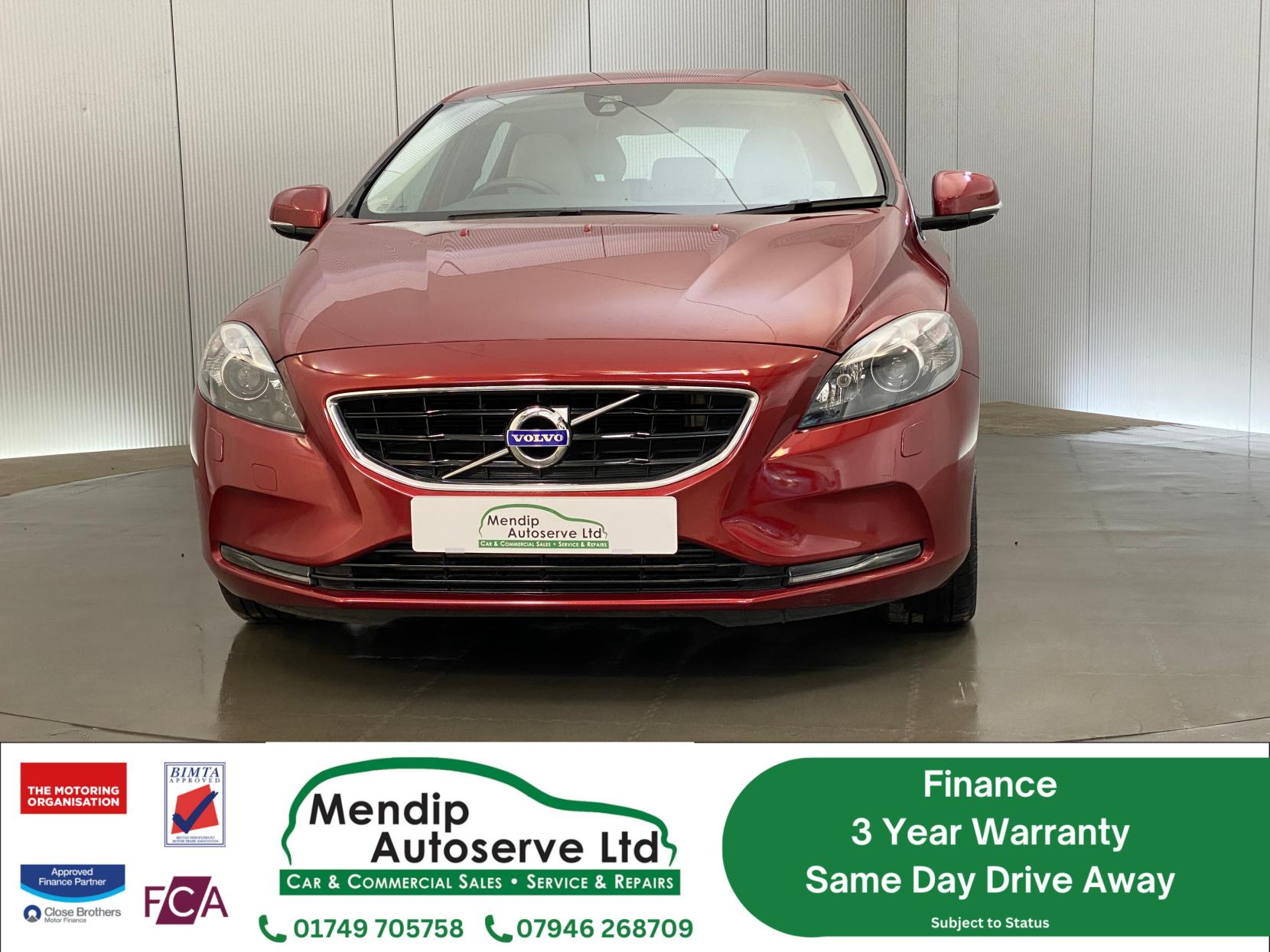 Volvo V40 2.0 D3 SE Lux Nav Hatchback 5dr Diesel Geartronic Euro 5 (s/s) (150 ps)