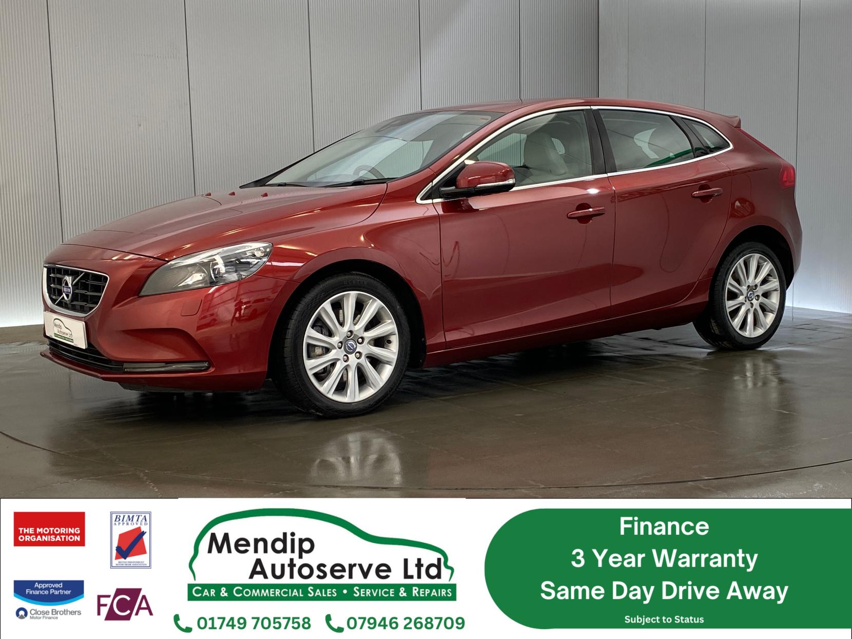 Volvo V40 2.0 D3 SE Lux Nav Hatchback 5dr Diesel Geartronic Euro 5 (s/s) (150 ps)
