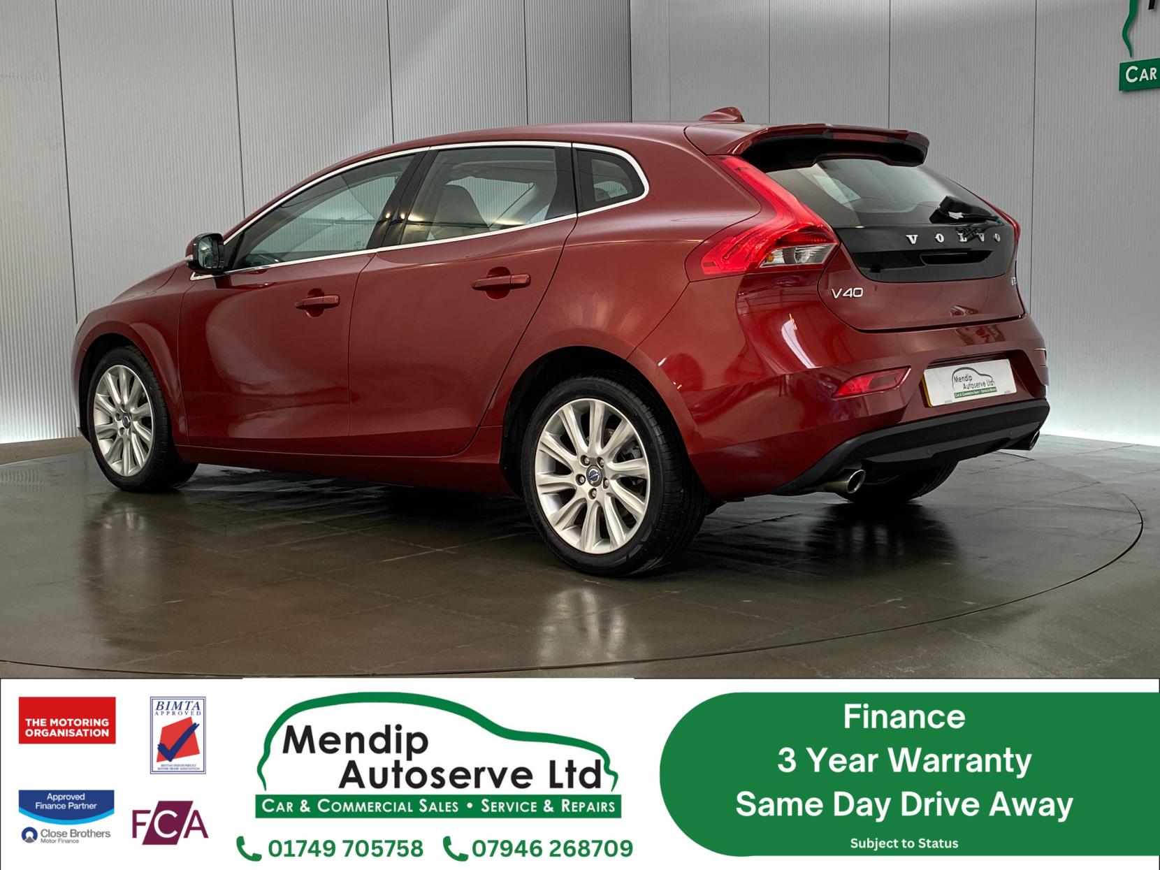 Volvo V40 2.0 D3 SE Lux Nav Hatchback 5dr Diesel Geartronic Euro 5 (s/s) (150 ps)