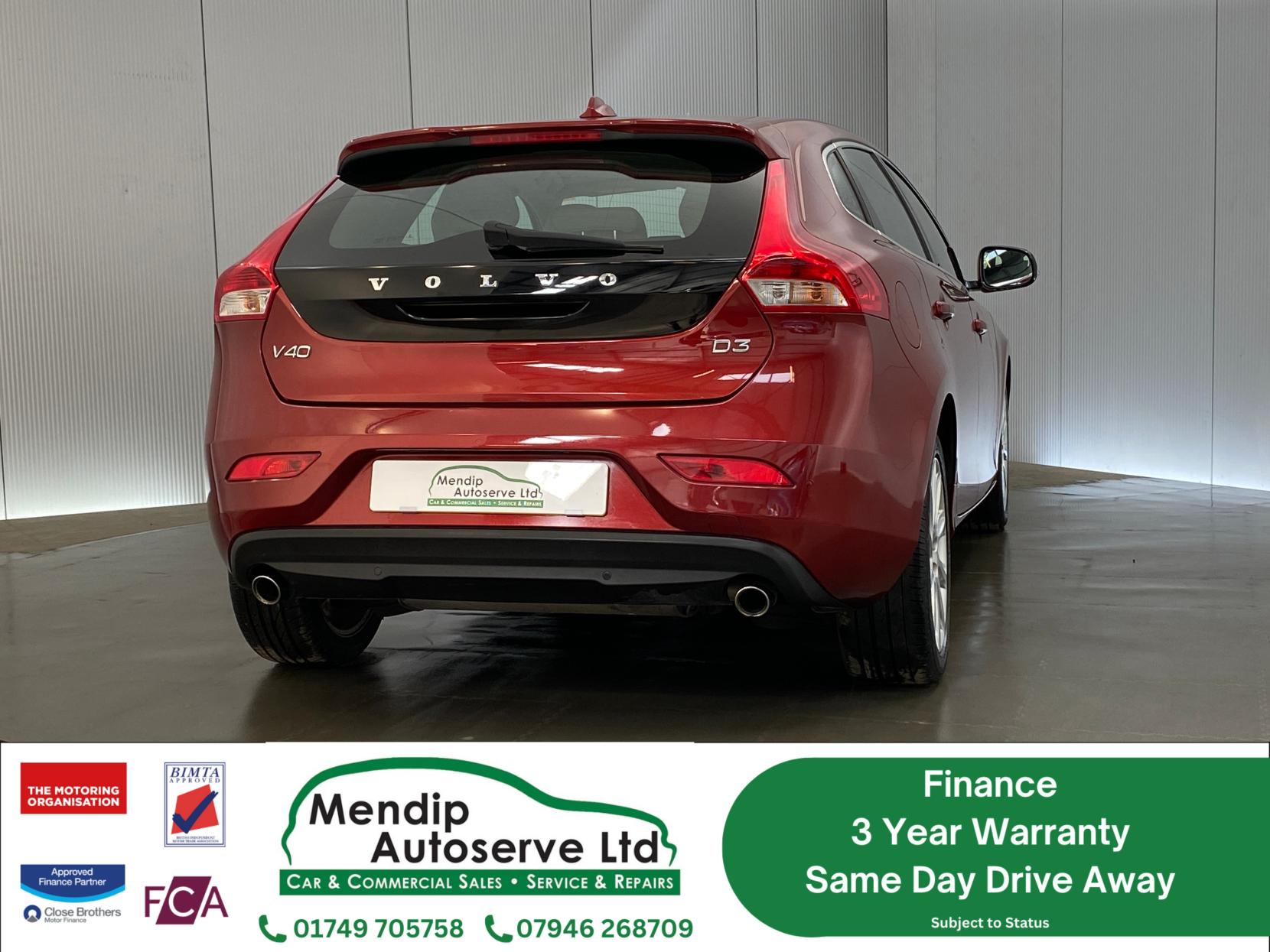 Volvo V40 2.0 D3 SE Lux Nav Hatchback 5dr Diesel Geartronic Euro 5 (s/s) (150 ps)