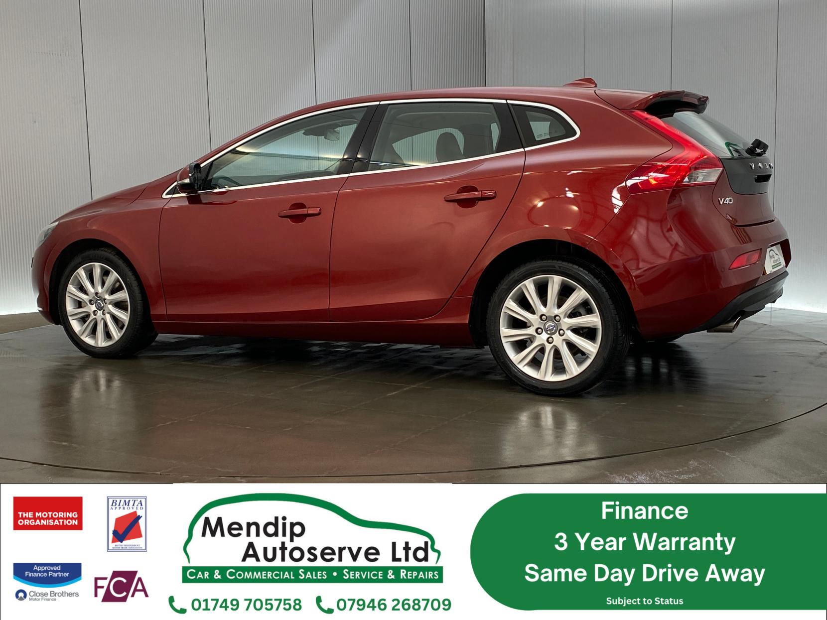 Volvo V40 2.0 D3 SE Lux Nav Hatchback 5dr Diesel Geartronic Euro 5 (s/s) (150 ps)