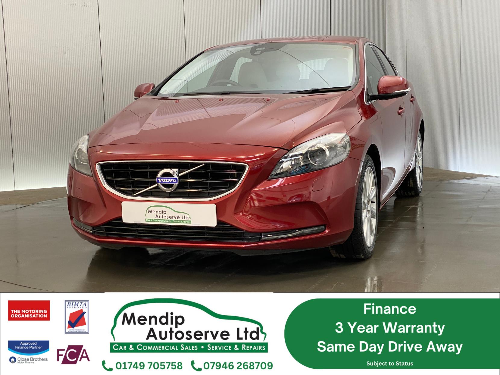 Volvo V40 2.0 D3 SE Lux Nav Hatchback 5dr Diesel Geartronic Euro 5 (s/s) (150 ps)