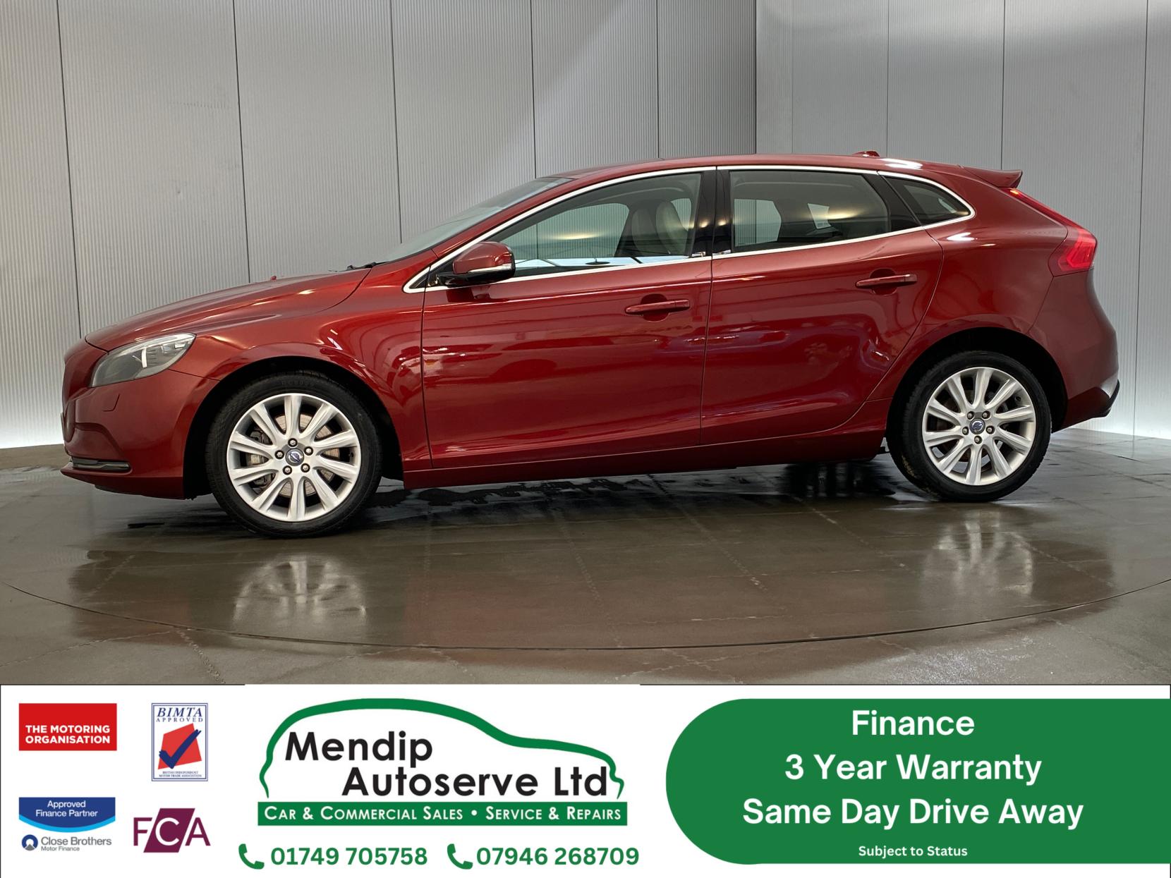 Volvo V40 2.0 D3 SE Lux Nav Hatchback 5dr Diesel Geartronic Euro 5 (s/s) (150 ps)