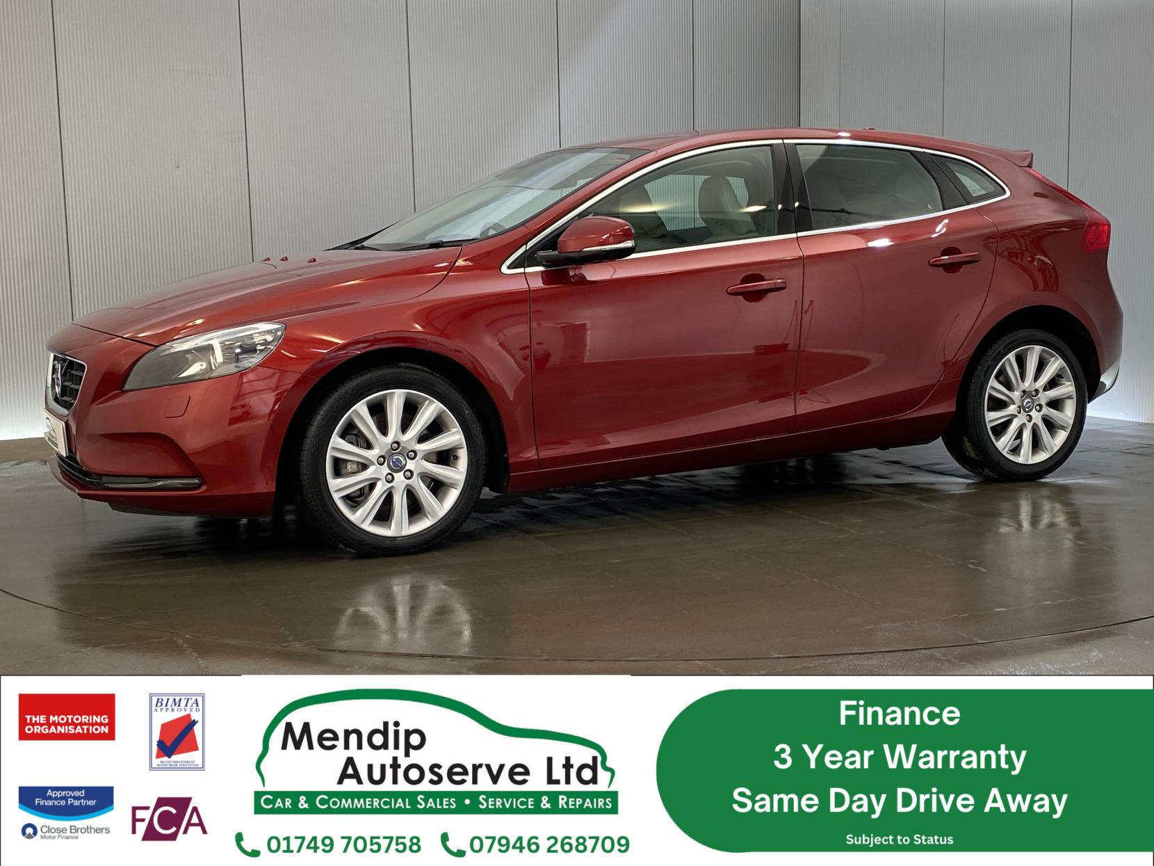 Volvo V40 2.0 D3 SE Lux Nav Hatchback 5dr Diesel Geartronic Euro 5 (s/s) (150 ps)