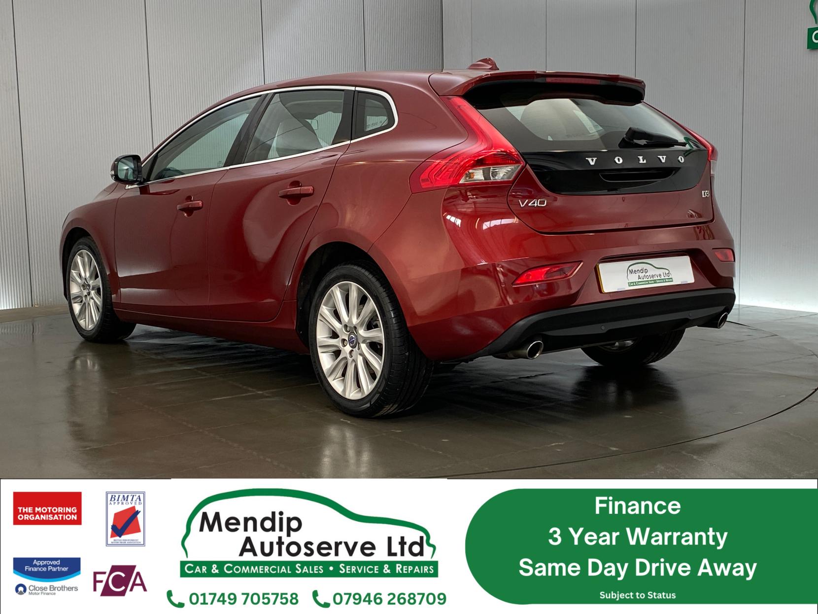 Volvo V40 2.0 D3 SE Lux Nav Hatchback 5dr Diesel Geartronic Euro 5 (s/s) (150 ps)