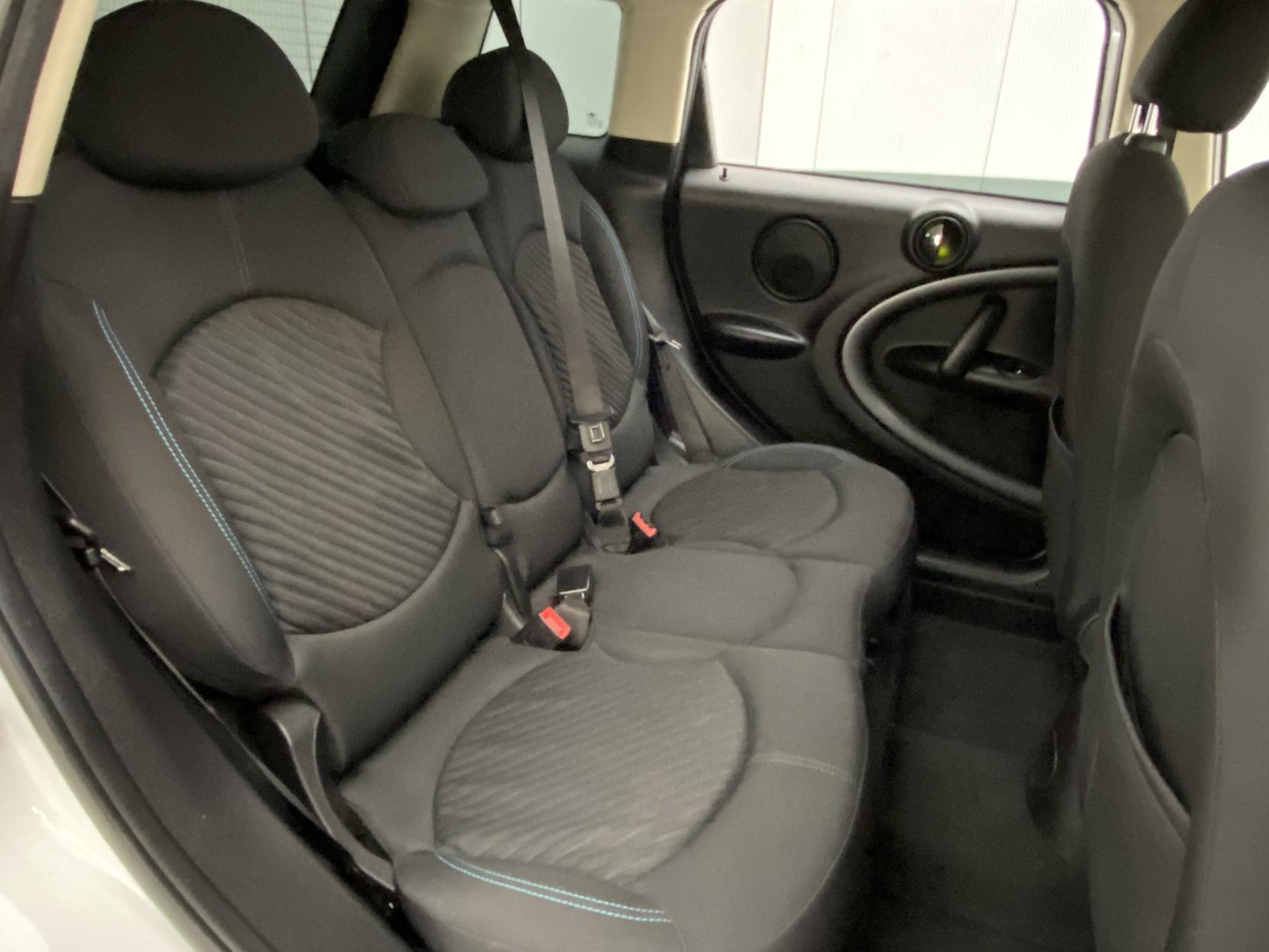MINI Countryman 1.6 Cooper S SUV 5dr Petrol Auto Euro 5 (184 ps)