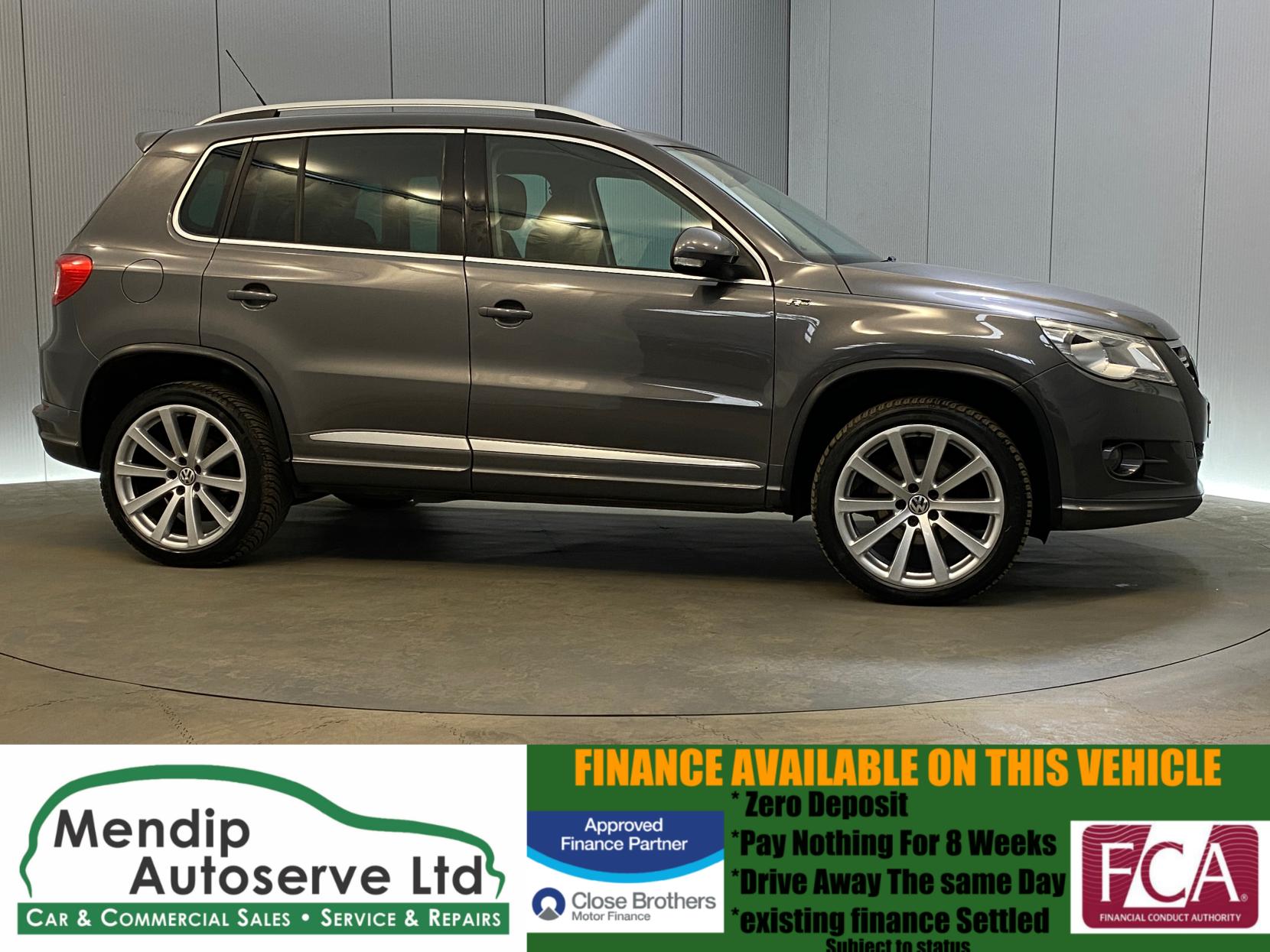 Volkswagen Tiguan 2.0 TDI R-Line SUV 5dr Diesel DSG 4WD Euro 5 (140 ps)