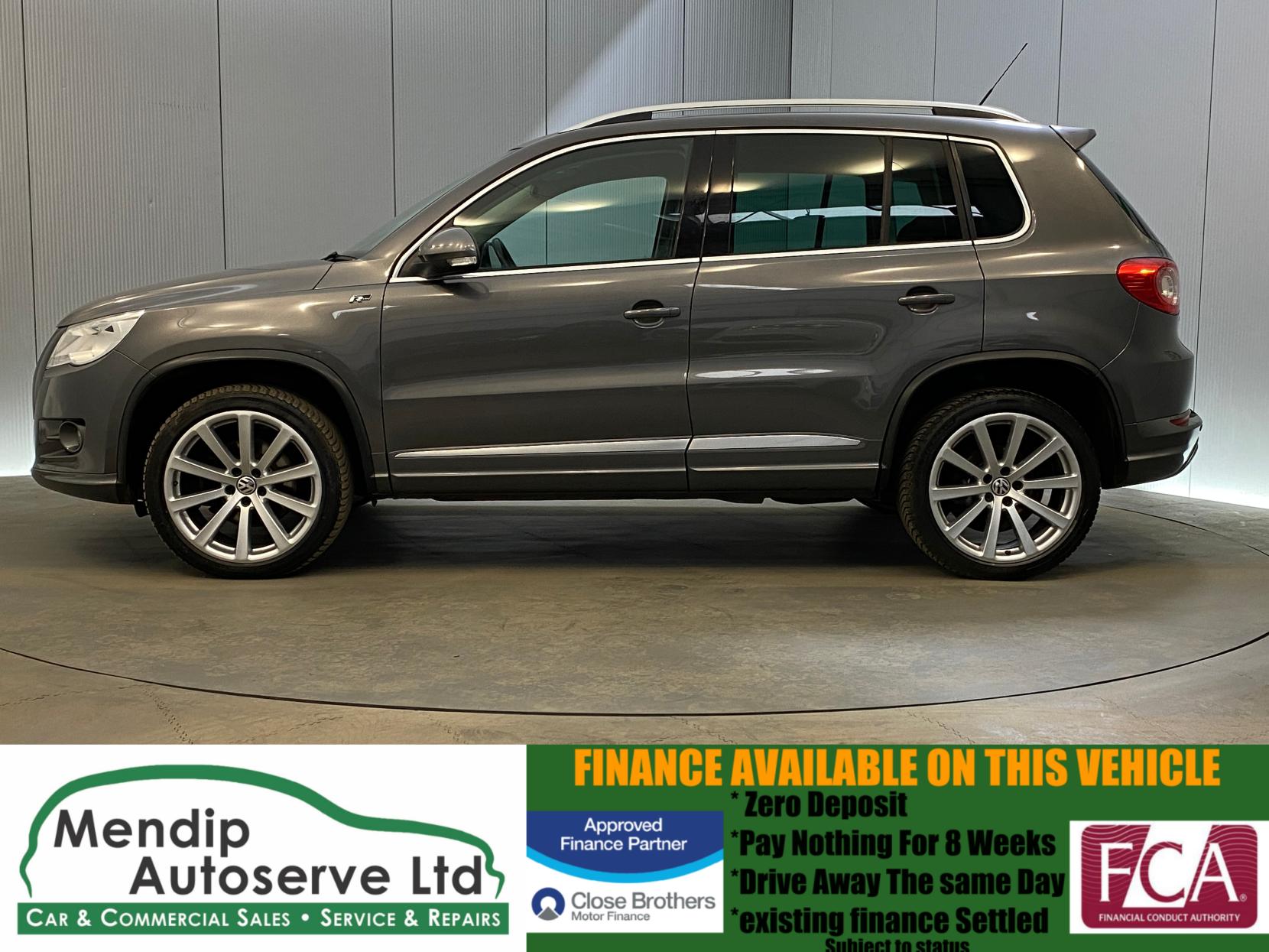 Volkswagen Tiguan 2.0 TDI R-Line SUV 5dr Diesel DSG 4WD Euro 5 (140 ps)