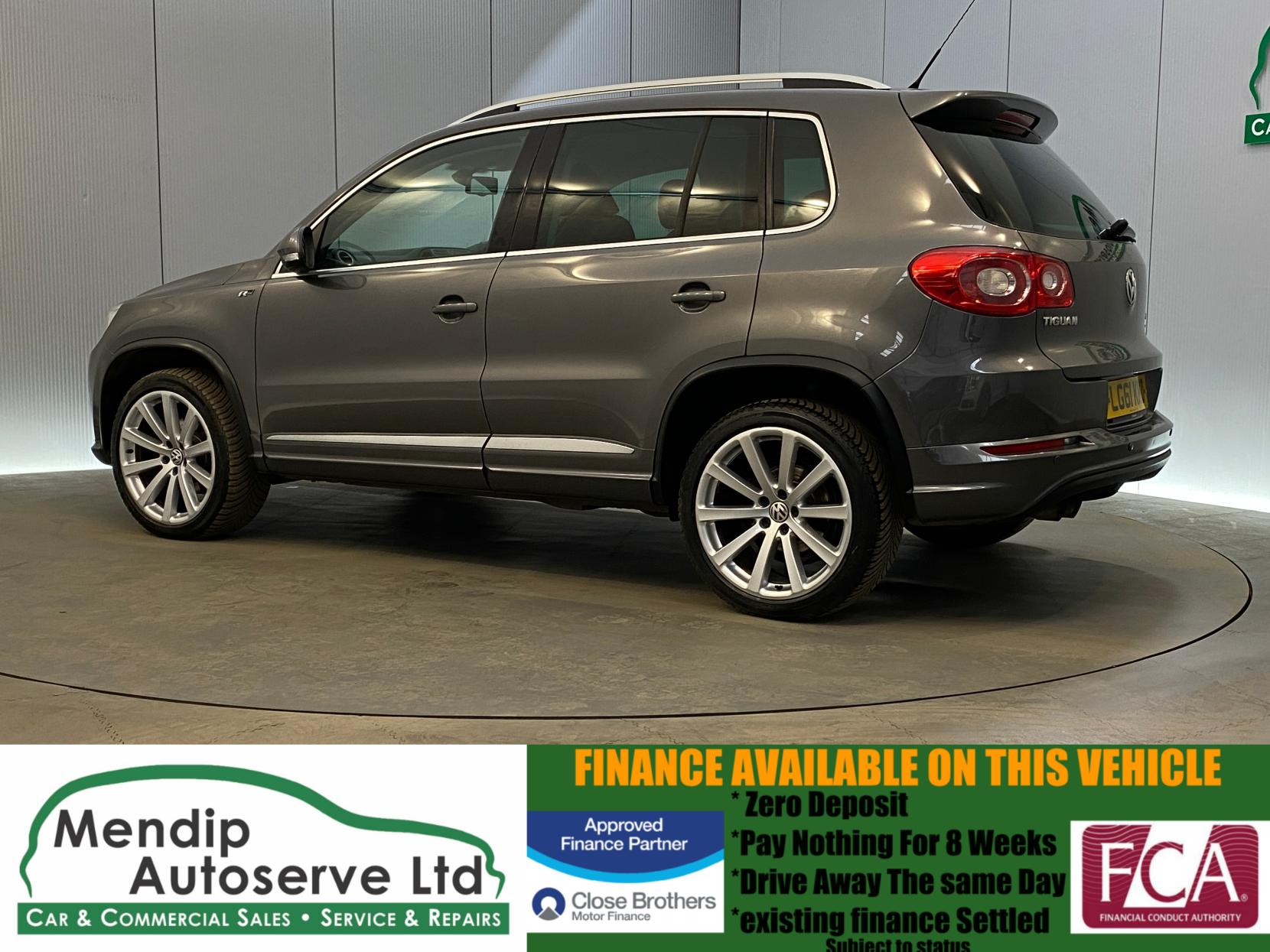 Volkswagen Tiguan 2.0 TDI R-Line SUV 5dr Diesel DSG 4WD Euro 5 (140 ps)