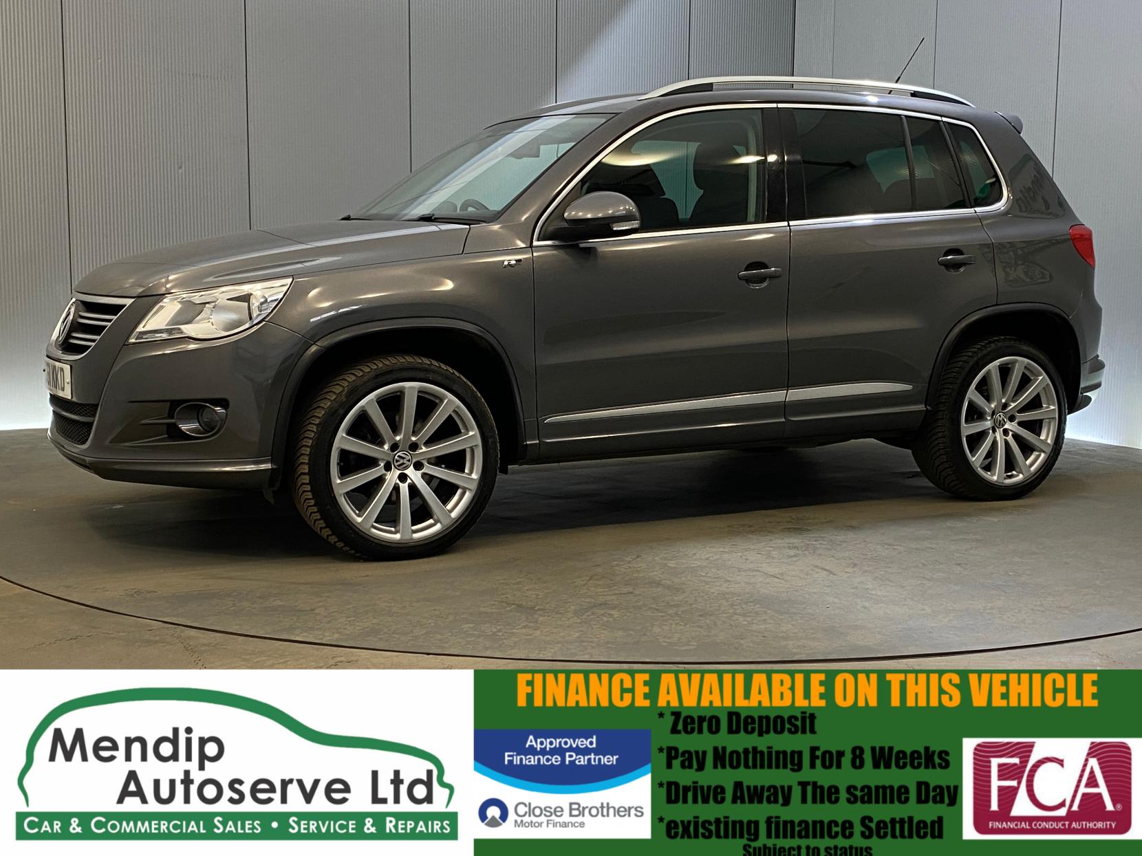 Volkswagen Tiguan 2.0 TDI R-Line SUV 5dr Diesel DSG 4WD Euro 5 (140 ps)