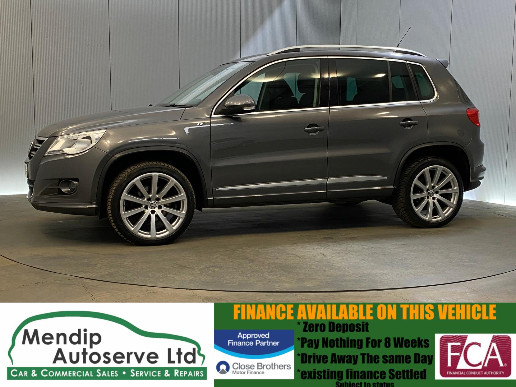 Volkswagen Tiguan 2.0 TDI R-Line SUV 5dr Diesel DSG 4WD Euro 5 (140 ps)