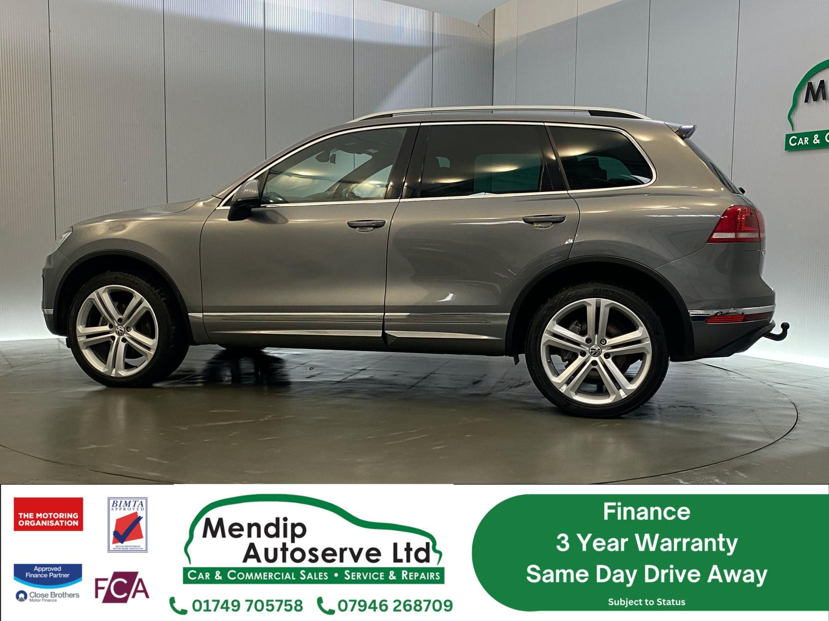 Volkswagen Touareg 3.0 TDI V6 R-Line Plus SUV 5dr Diesel Tiptronic 4WD Euro 6 (s/s) (262 ps)
