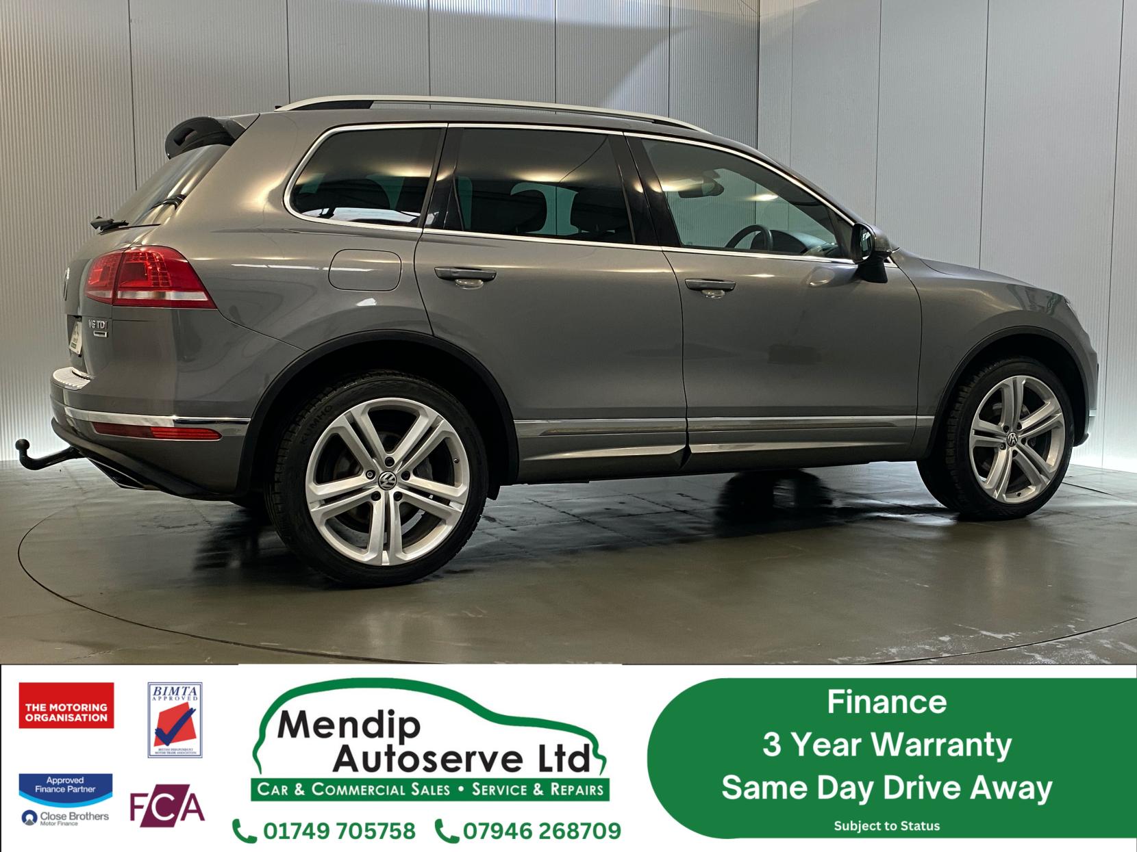 Volkswagen Touareg 3.0 TDI V6 R-Line Plus SUV 5dr Diesel Tiptronic 4WD Euro 6 (s/s) (262 ps)