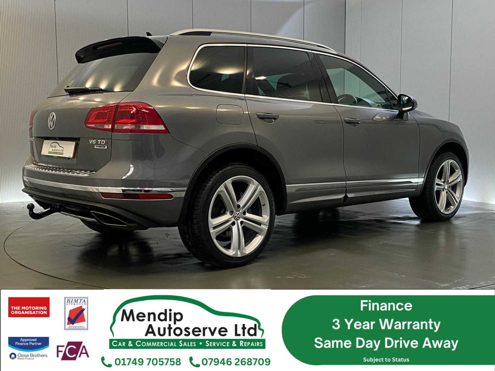 Volkswagen Touareg 3.0 TDI V6 R-Line Plus SUV 5dr Diesel Tiptronic 4WD Euro 6 (s/s) (262 ps)