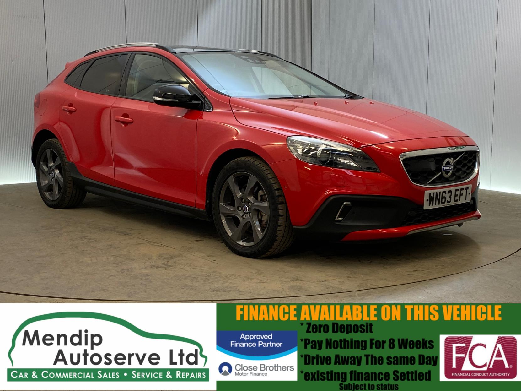 Volvo V40 Cross Country 2.0 T5 Lux Nav Hatchback 5dr Petrol Geartronic AWD Euro 6 (s/s) (245 ps)