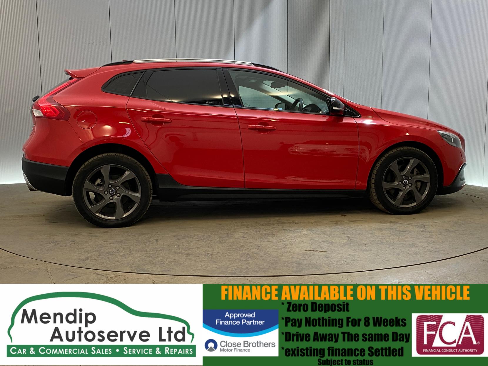 Volvo V40 Cross Country 2.0 T5 Lux Nav Hatchback 5dr Petrol Geartronic AWD Euro 6 (s/s) (245 ps)