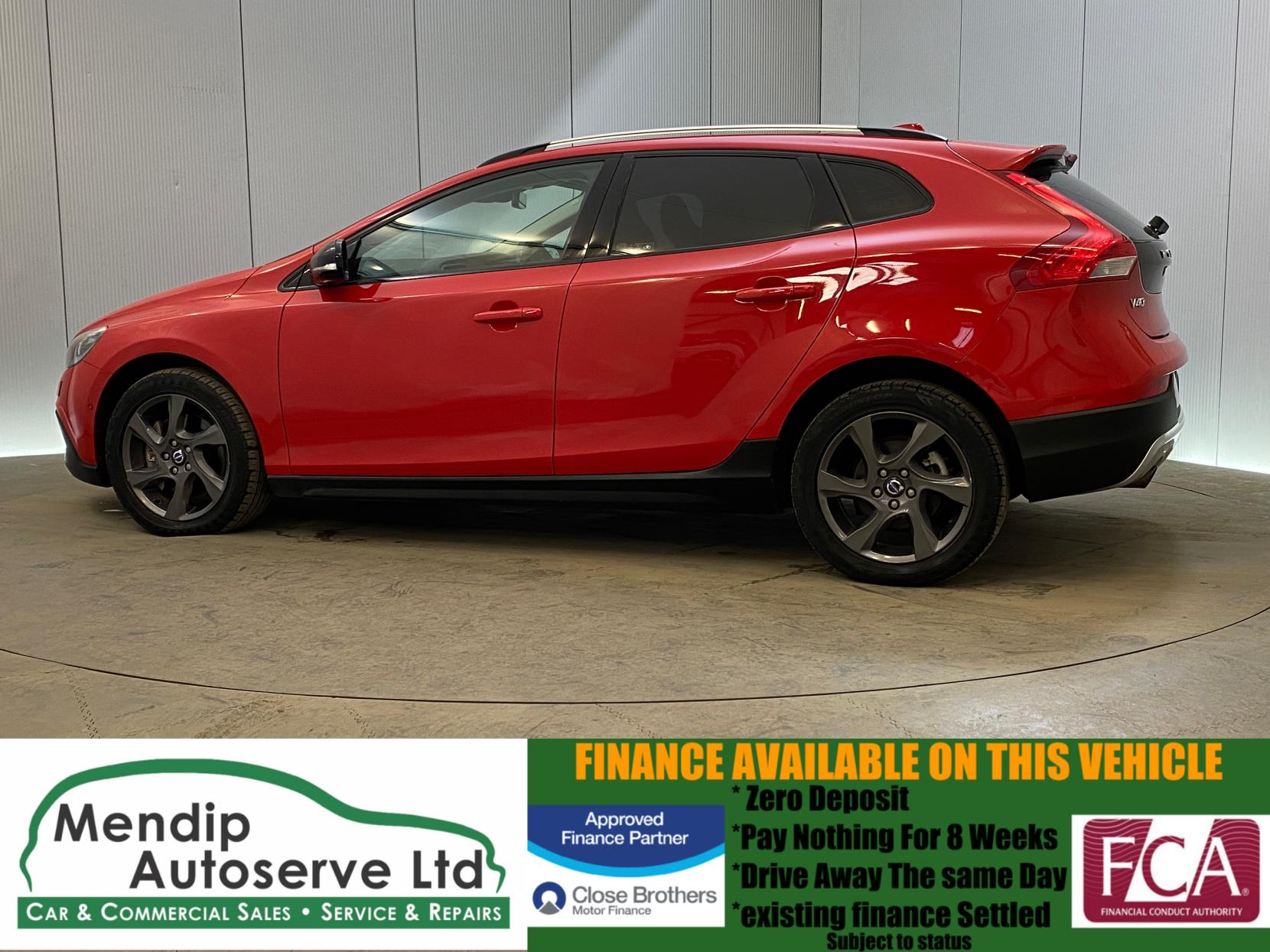 Volvo V40 Cross Country 2.0 T5 Lux Nav Hatchback 5dr Petrol Geartronic AWD Euro 6 (s/s) (245 ps)