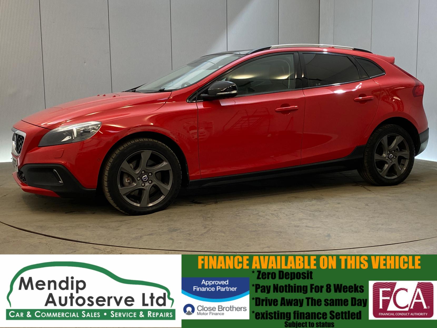 Volvo V40 Cross Country 2.0 T5 Lux Nav Hatchback 5dr Petrol Geartronic AWD Euro 6 (s/s) (245 ps)