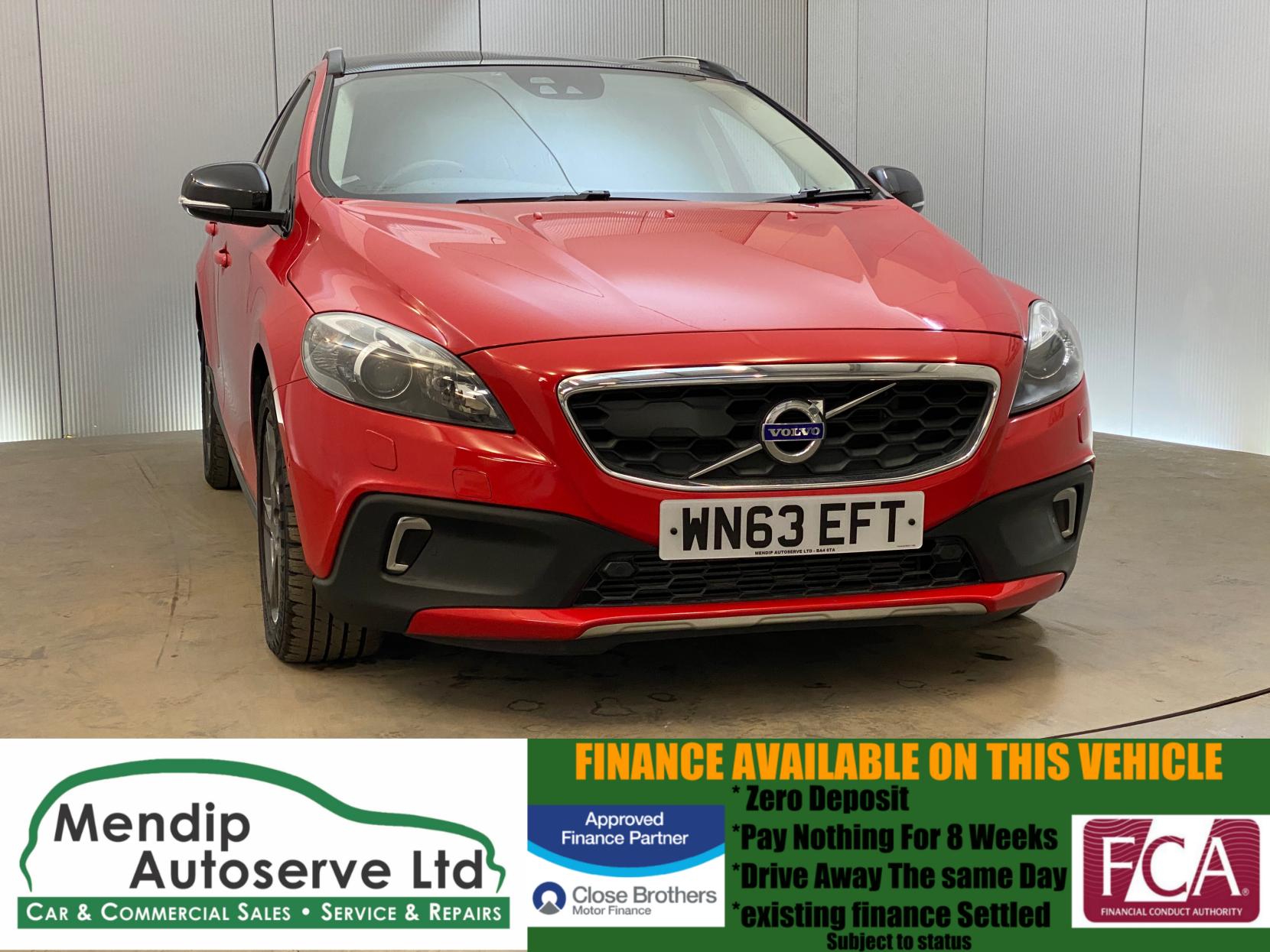 Volvo V40 Cross Country 2.0 T5 Lux Nav Hatchback 5dr Petrol Geartronic AWD Euro 6 (s/s) (245 ps)