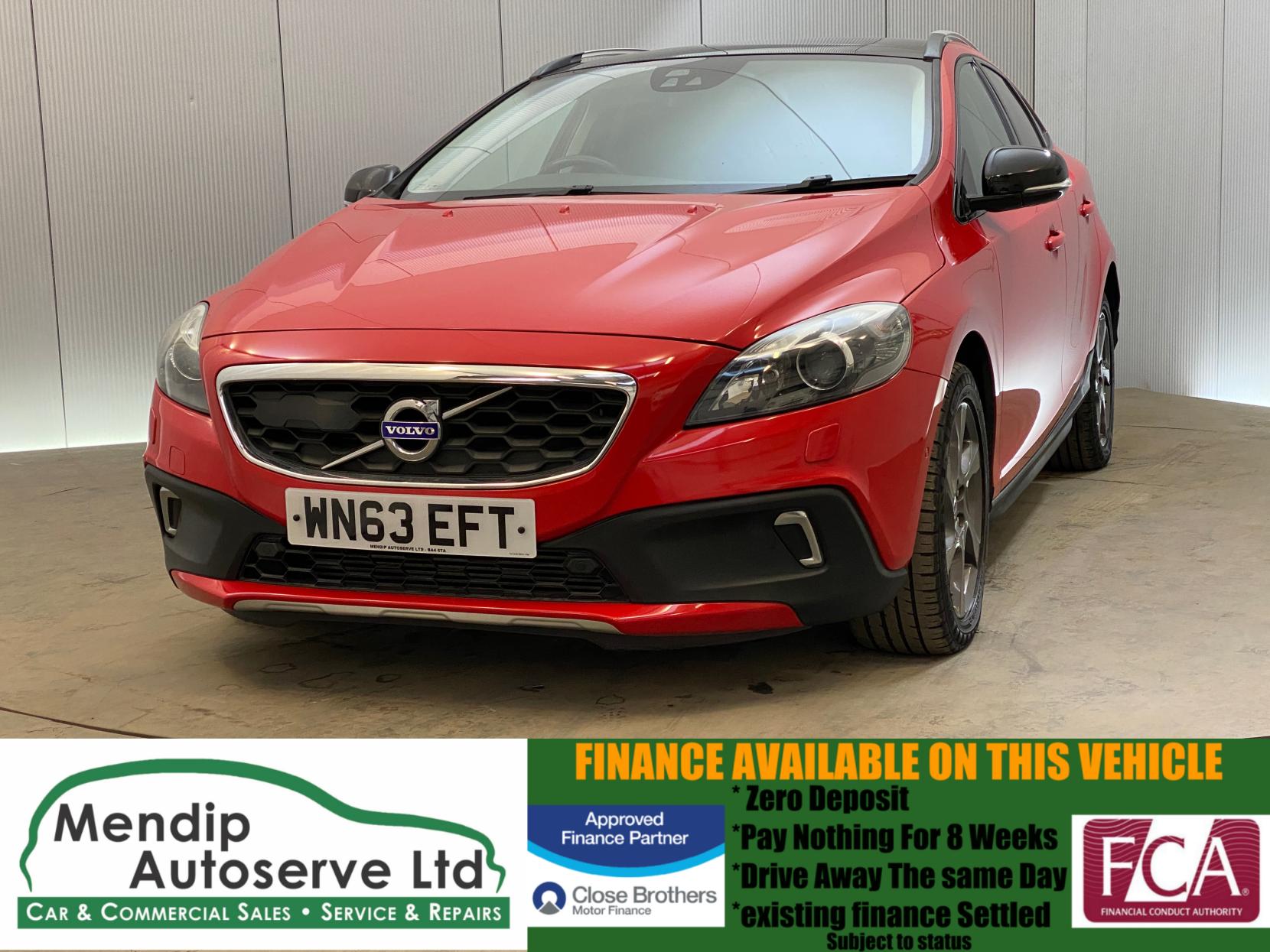 Volvo V40 Cross Country 2.0 T5 Lux Nav Hatchback 5dr Petrol Geartronic AWD Euro 6 (s/s) (245 ps)