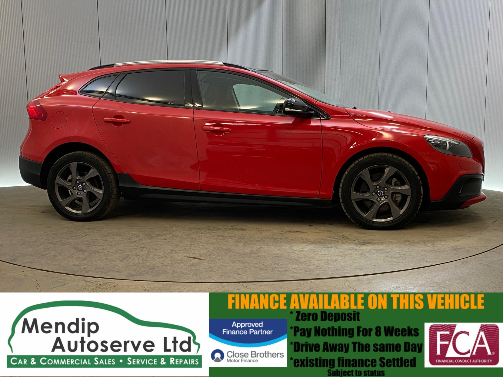 Volvo V40 Cross Country 2.0 T5 Lux Nav Hatchback 5dr Petrol Geartronic AWD Euro 6 (s/s) (245 ps)