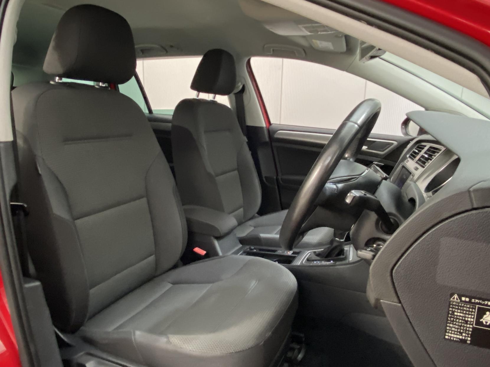Volkswagen Golf 1.2 TSI BlueMotion Tech S Estate 5dr Petrol DSG Euro 5 (s/s) (105 ps)
