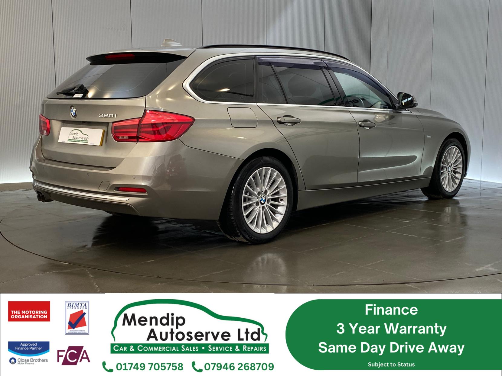 BMW 3 Series 2.0 320i Luxury Touring 5dr Petrol Auto Euro 6 (s/s) (184 ps)