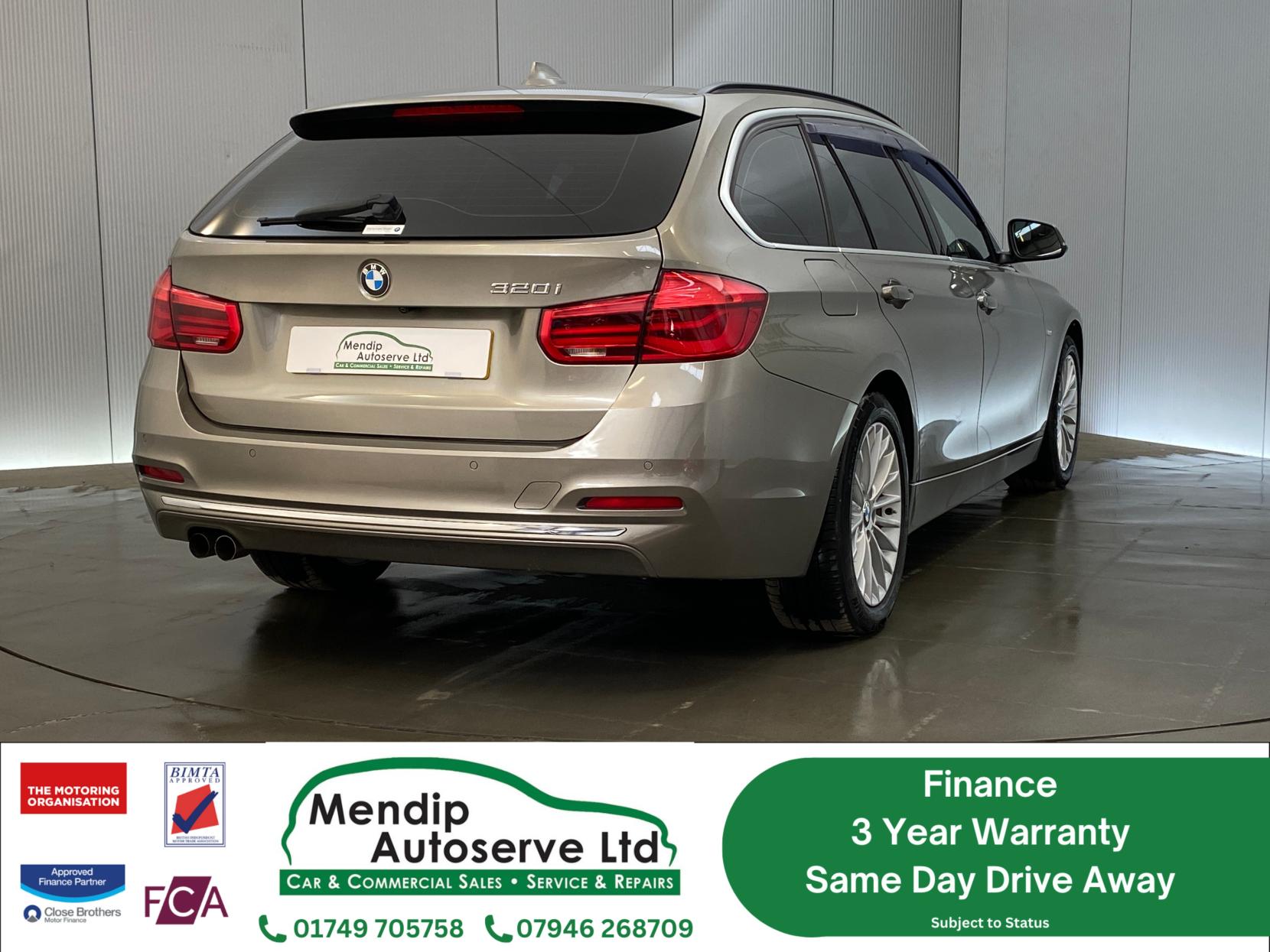 BMW 3 Series 2.0 320i Luxury Touring 5dr Petrol Auto Euro 6 (s/s) (184 ps)
