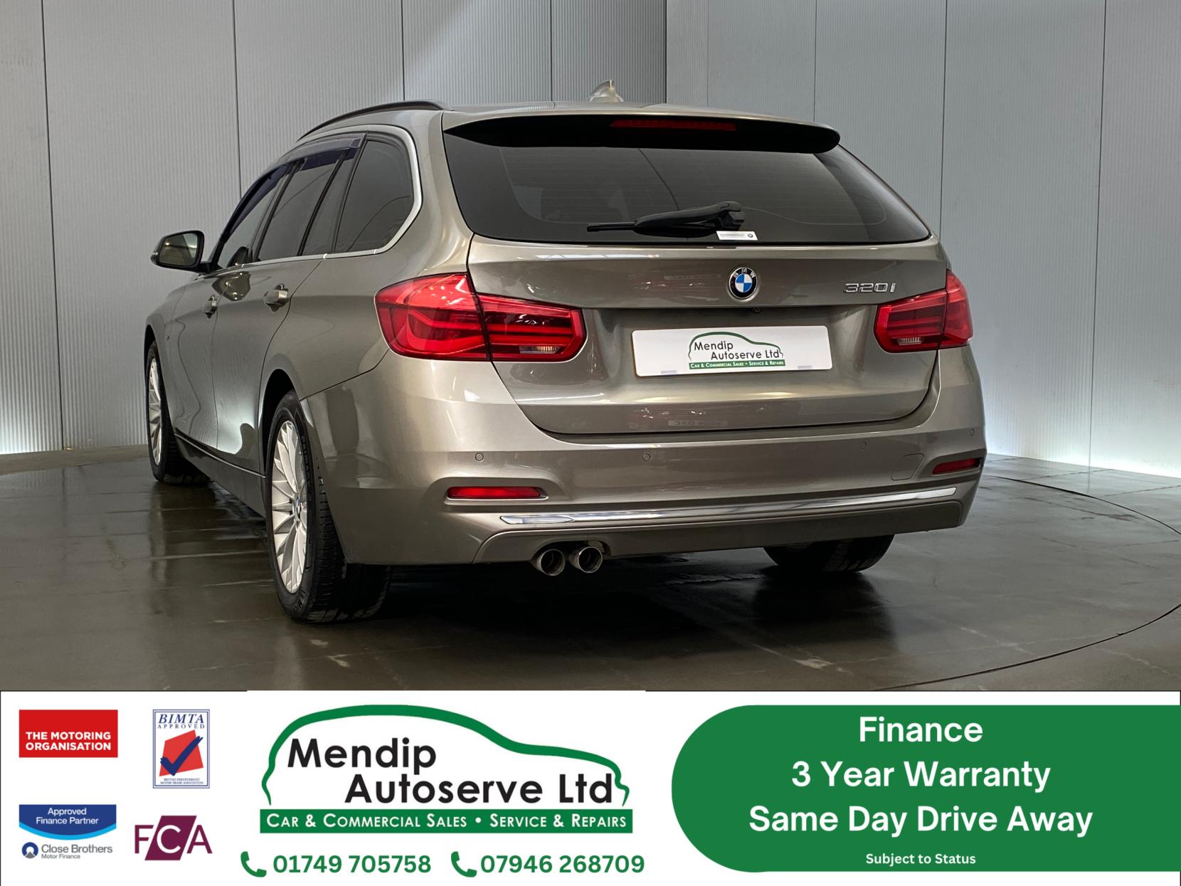 BMW 3 Series 2.0 320i Luxury Touring 5dr Petrol Auto Euro 6 (s/s) (184 ps)