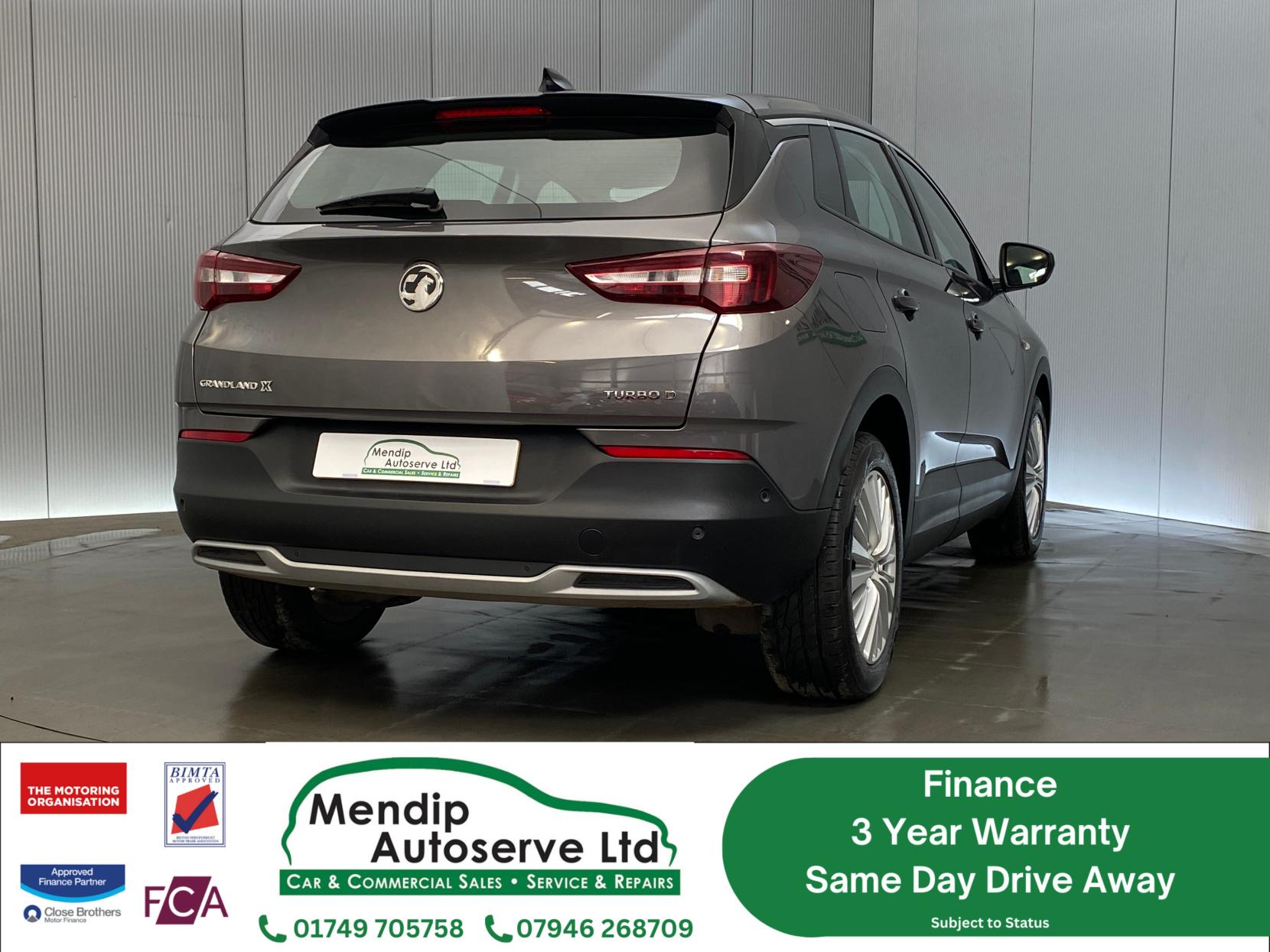 Vauxhall Grandland X 1.5 Turbo D BlueInjection Sport Nav SUV 5dr Diesel Manual Euro 6 (s/s) (130 ps)