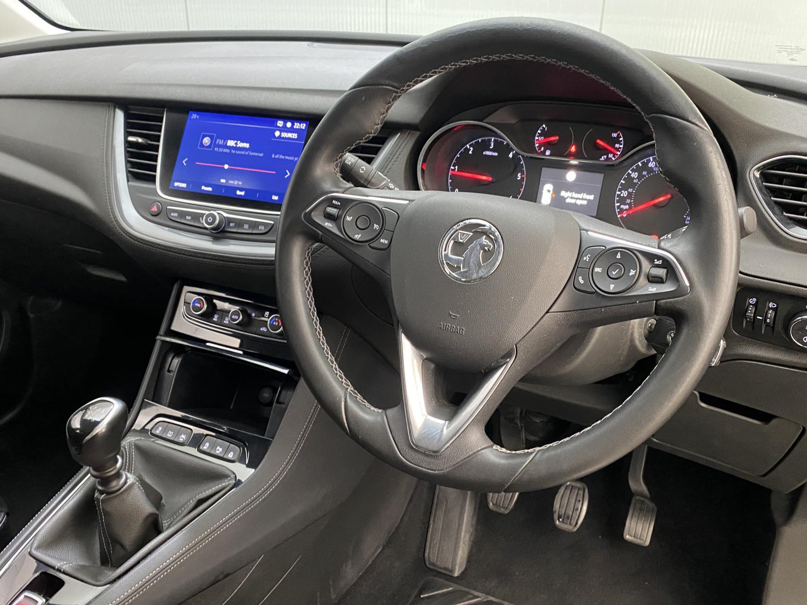 Vauxhall Grandland X 1.5 Turbo D BlueInjection Sport Nav SUV 5dr Diesel Manual Euro 6 (s/s) (130 ps)