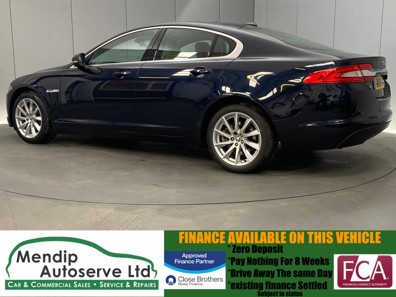 Jaguar XF 2.2d Premium Luxury Saloon 4dr Diesel Auto Euro 5 (s/s) (190 ps)