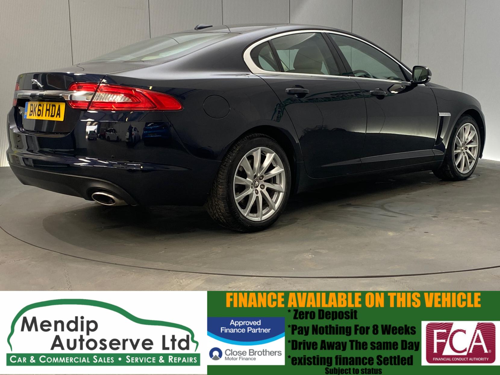 Jaguar XF 2.2d Premium Luxury Saloon 4dr Diesel Auto Euro 5 (s/s) (190 ps)