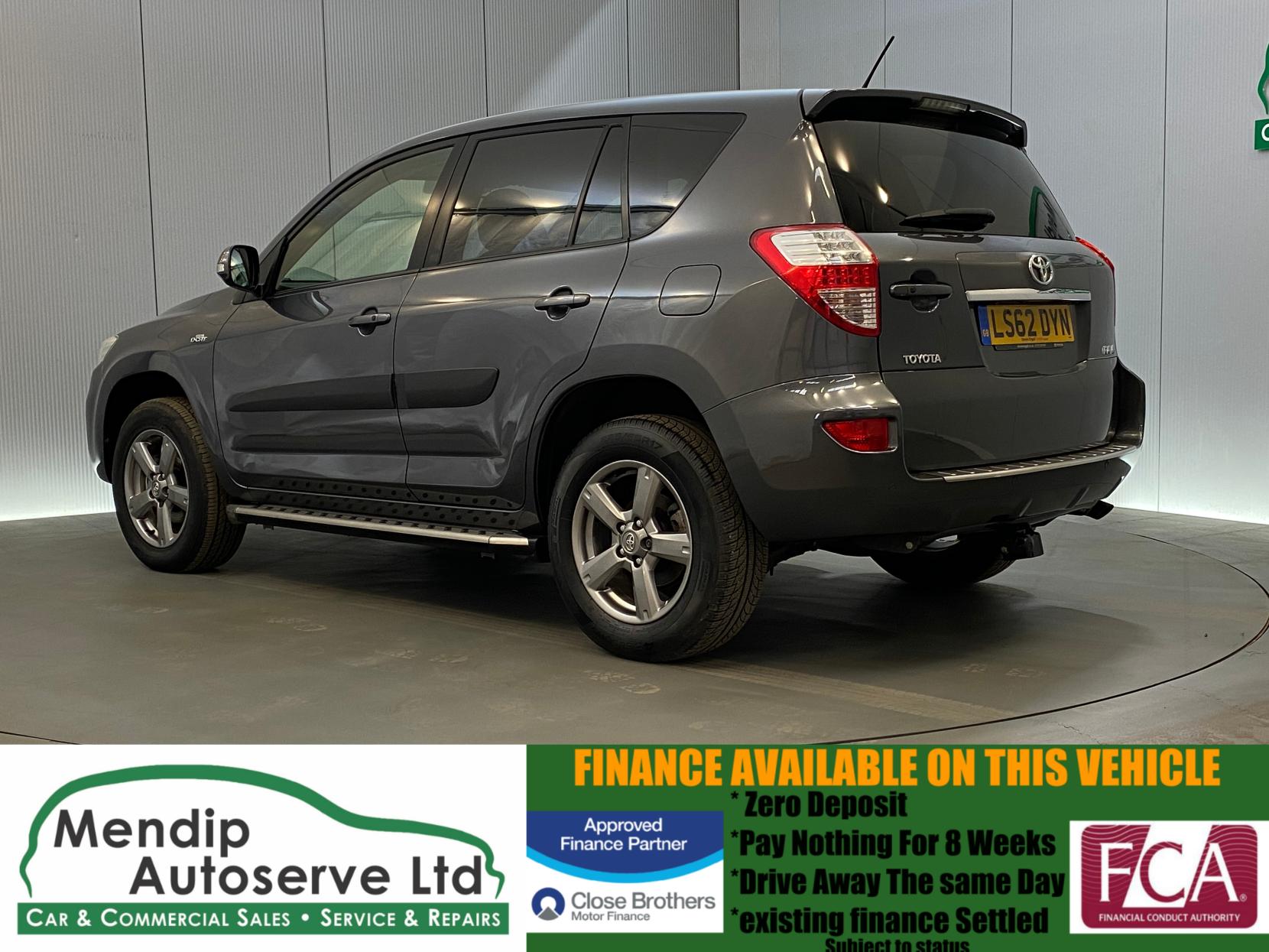 Toyota RAV4 2.2 D-CAT XT-R SUV 5dr Diesel Auto 4WD Euro 5 (150 ps)