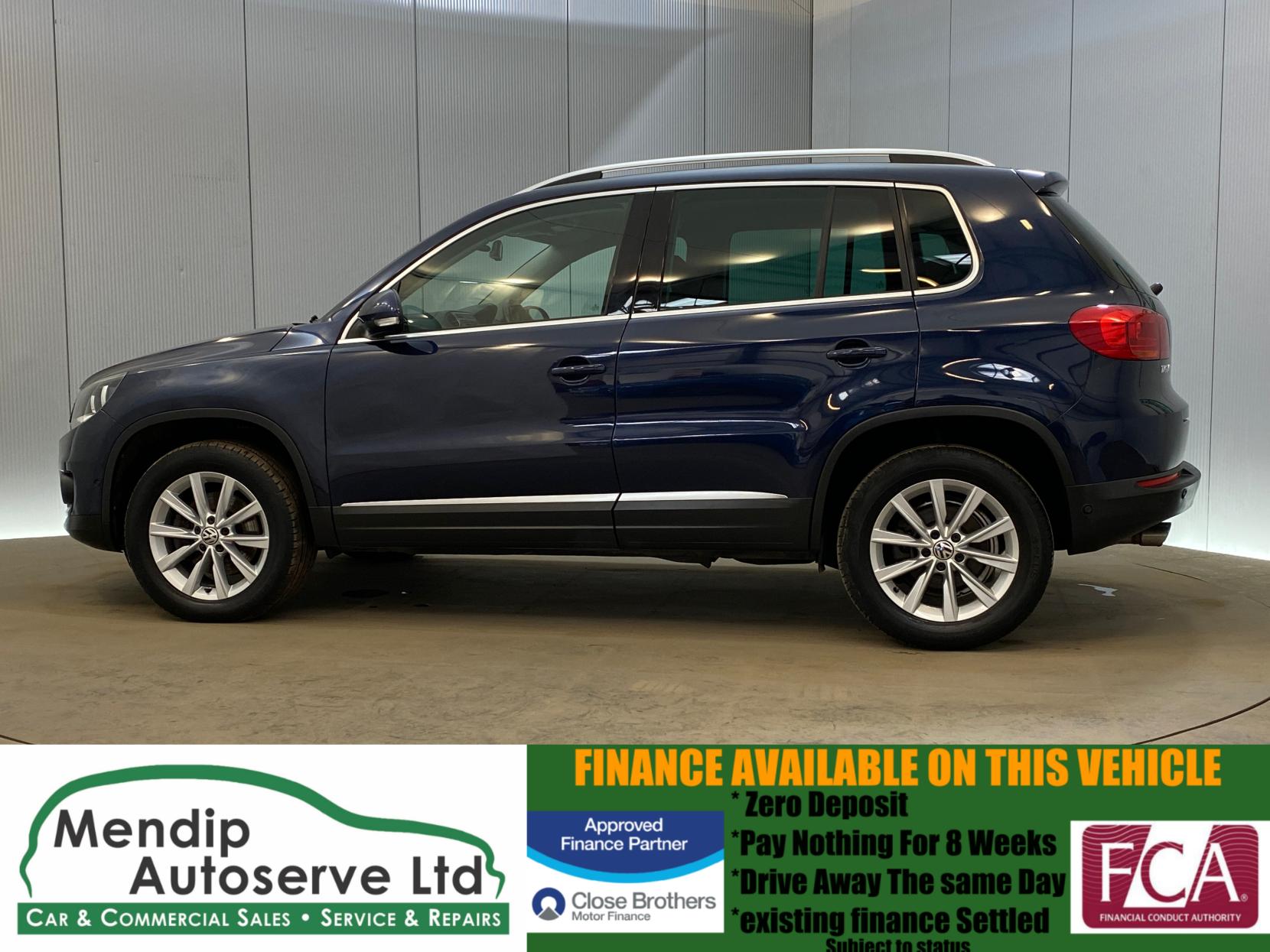 Volkswagen Tiguan 2.0 TDI BlueMotion Tech SE SUV 5dr Diesel DSG 4WD Euro 5 (s/s) (140 ps)