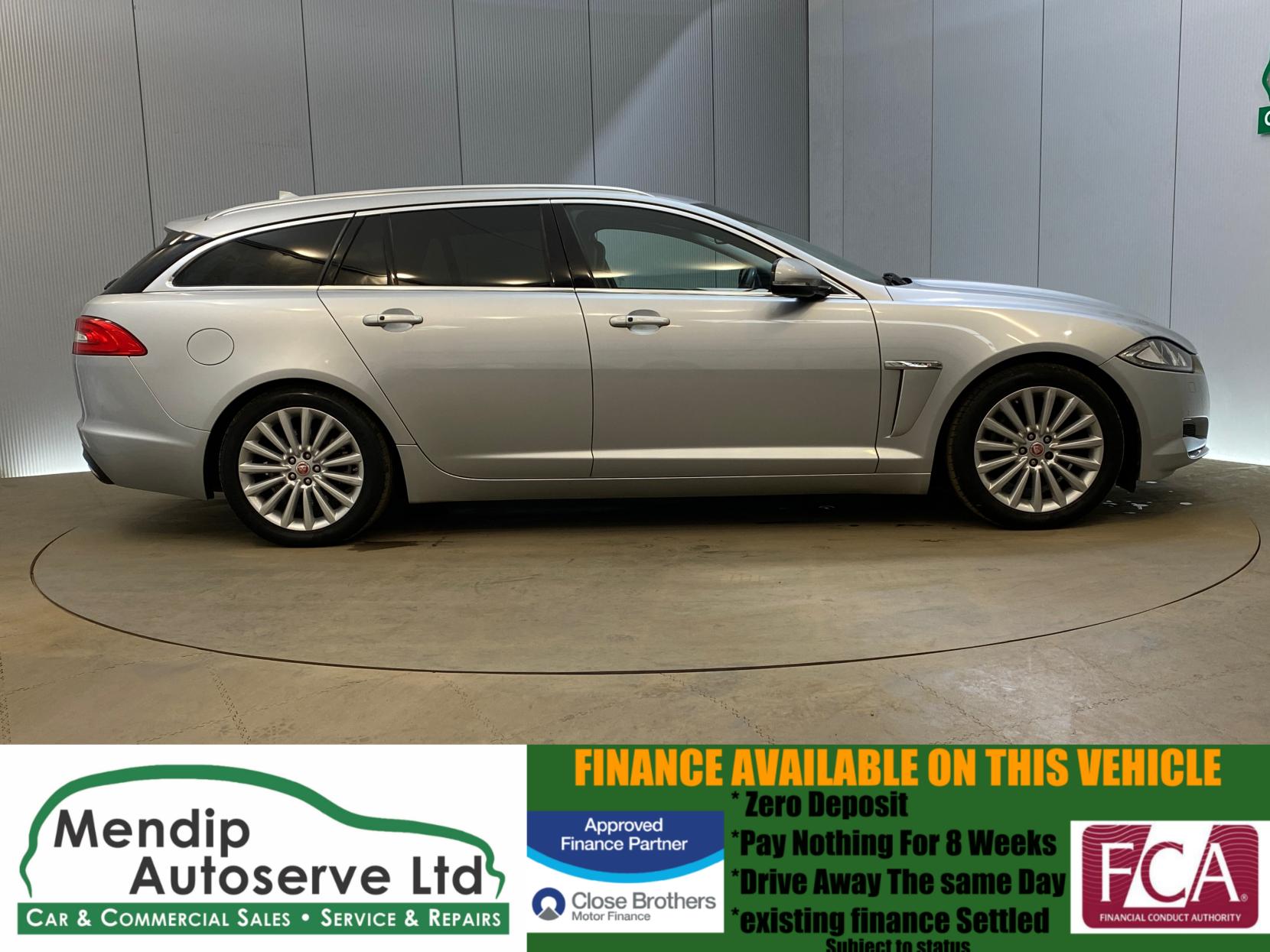 Jaguar XF 2.2d Luxury Sportbrake 5dr Diesel Auto Euro 5 (s/s) (200 ps)